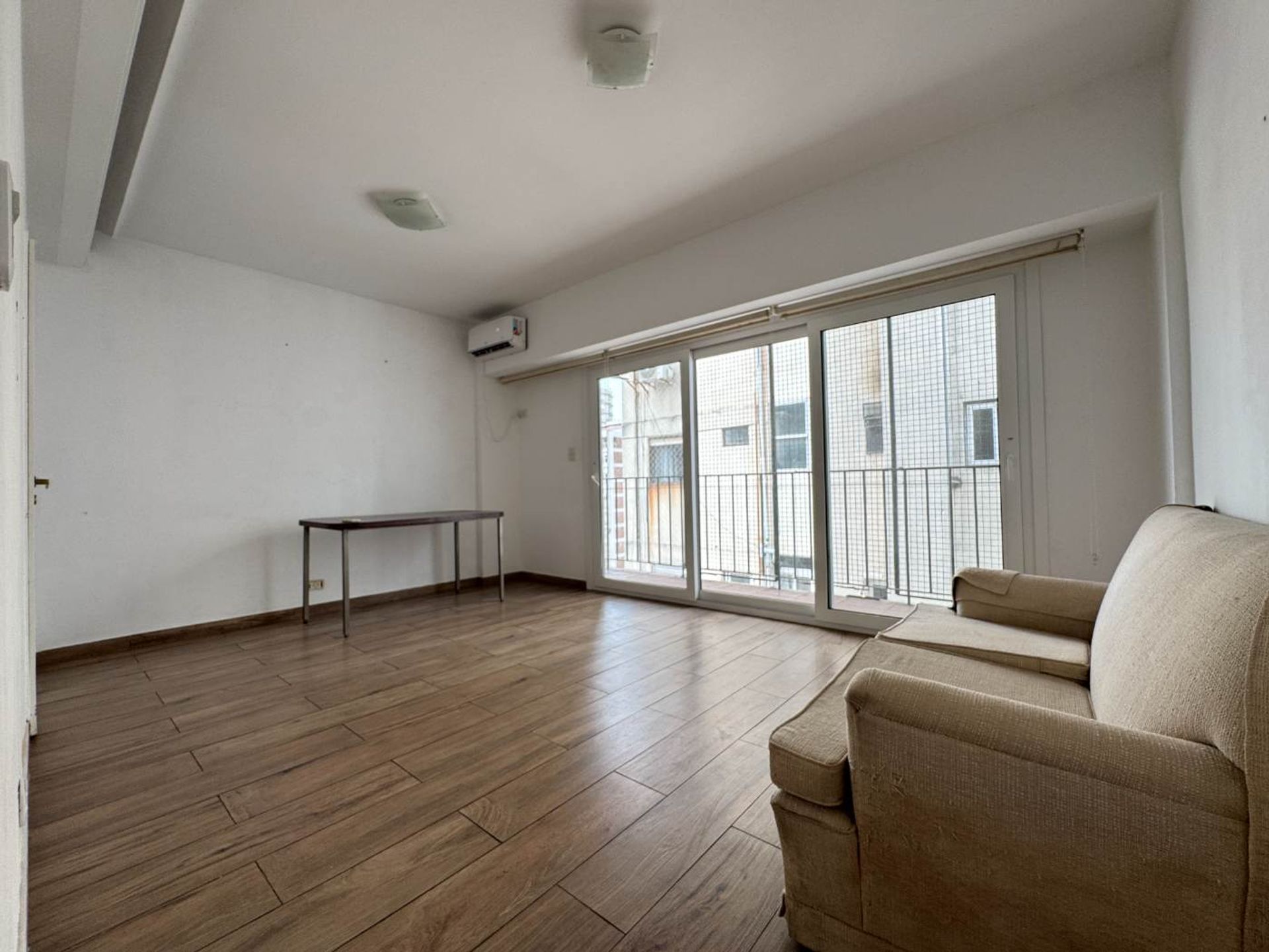 Dpto 3 amb en alquiler olivos c/balcón y vista rio