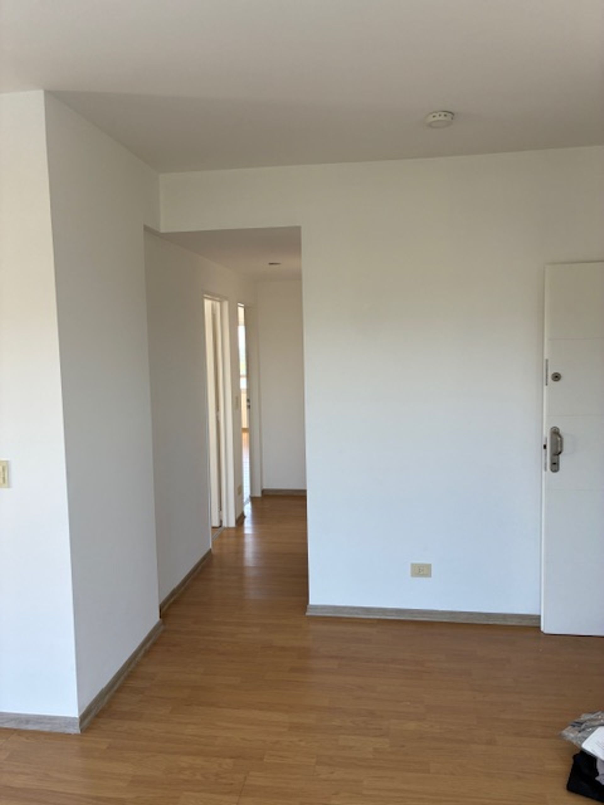 Alquiler Dpto 3 Amb-Pileta-Luz-Balcón-Cochera-Gym.