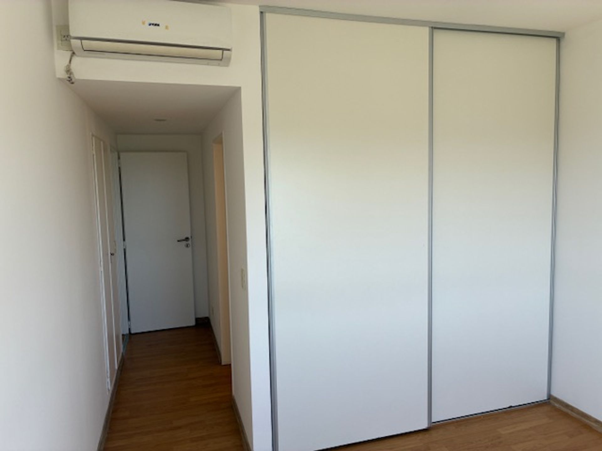 Alquiler Dpto 3 Amb-Pileta-Luz-Balcón-Cochera-Gym.
