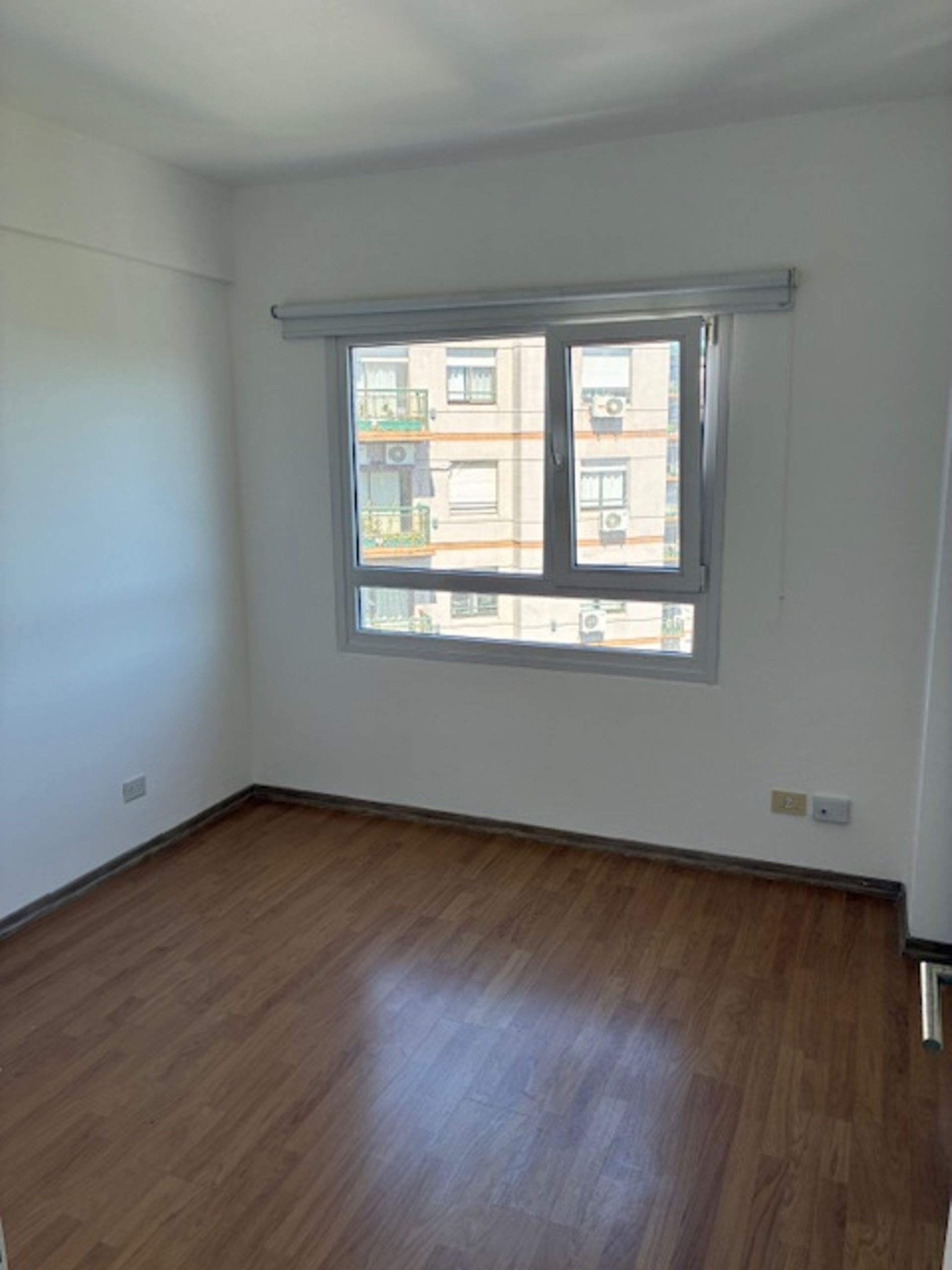 Alquiler Dpto 3 Amb-Pileta-Luz-Balcón-Cochera-Gym.