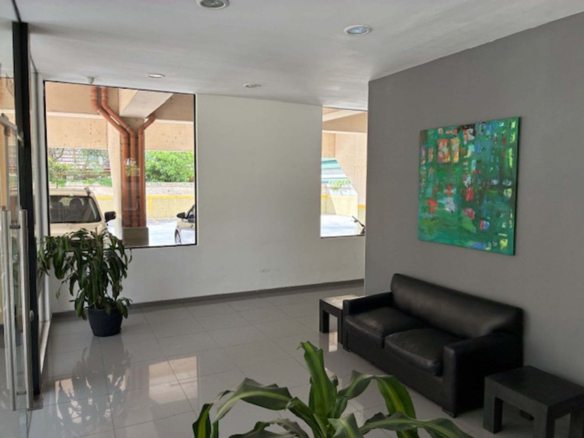 Alquiler Dpto 3 Amb-Pileta-Luz-Balcón-Cochera-Gym.