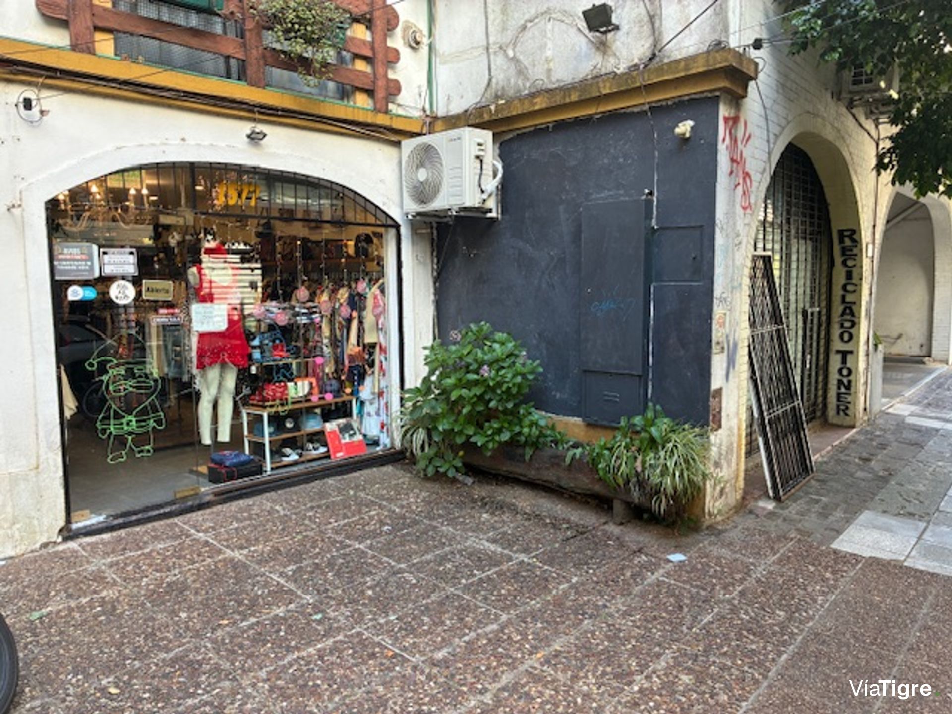 Venta de Local en Centro Comercial de Olivos