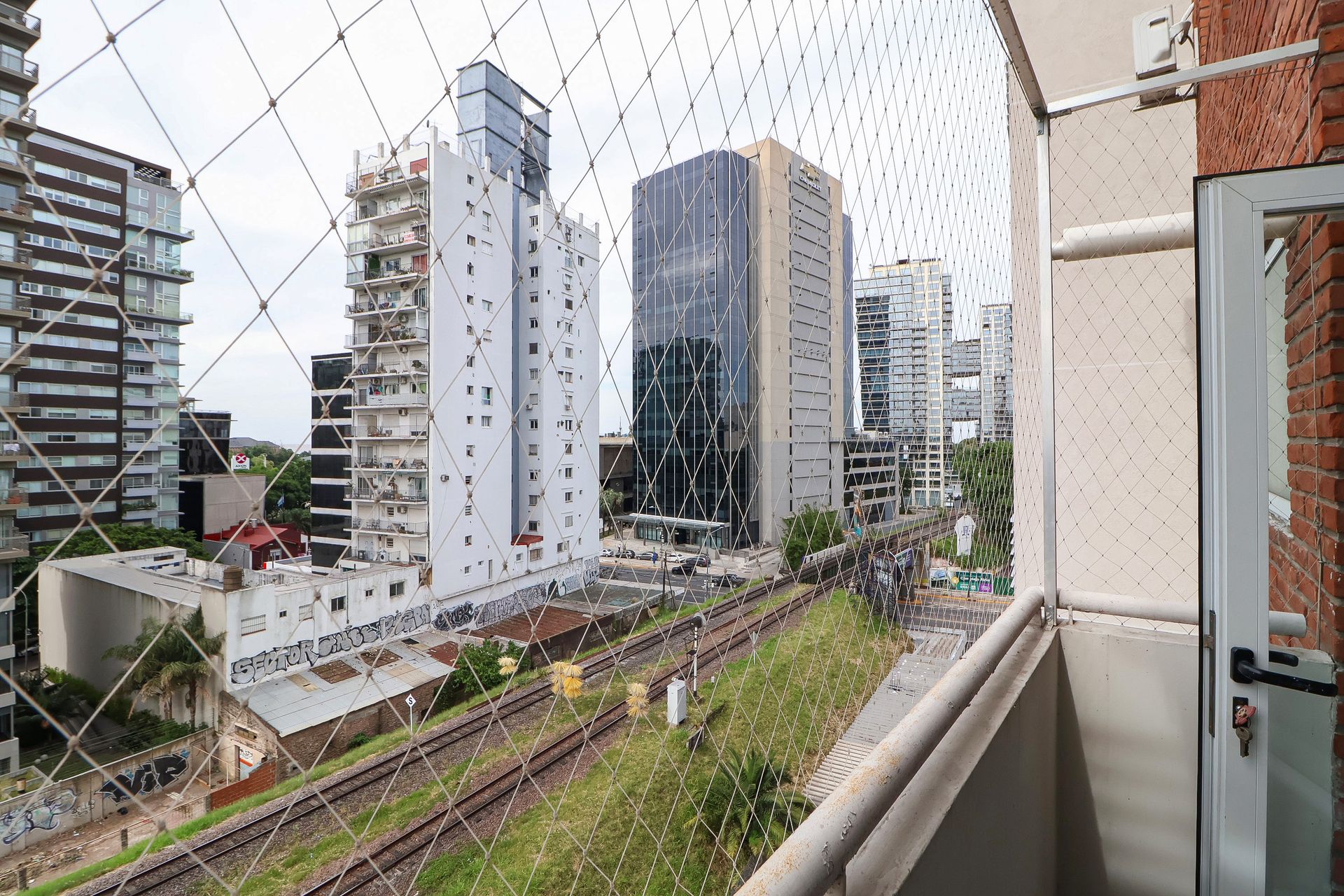 Depto. Venta 4 amb. en Dúplex c/cochera Vte. López