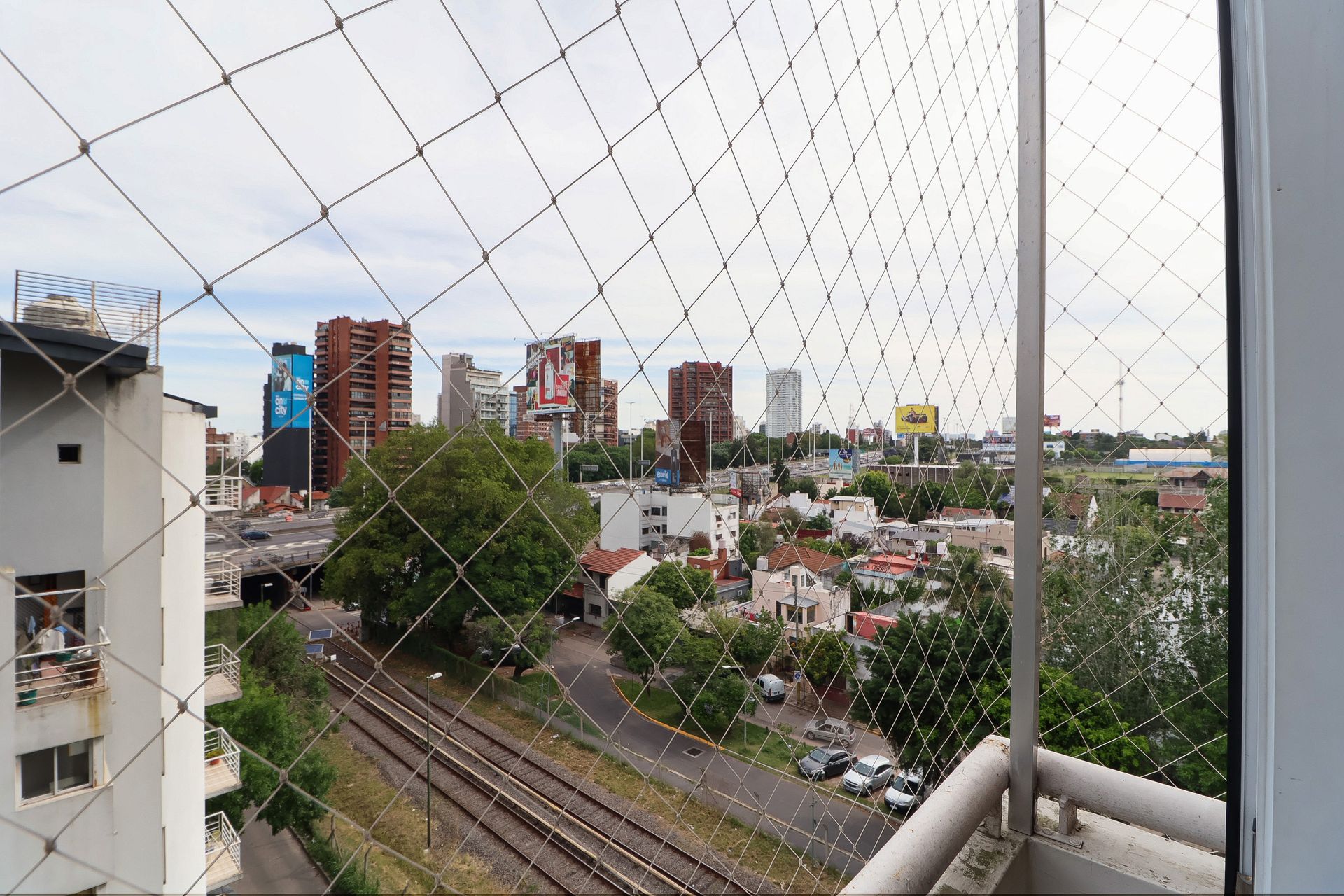 Depto. Venta 4 amb. en Dúplex c/cochera Vte. López