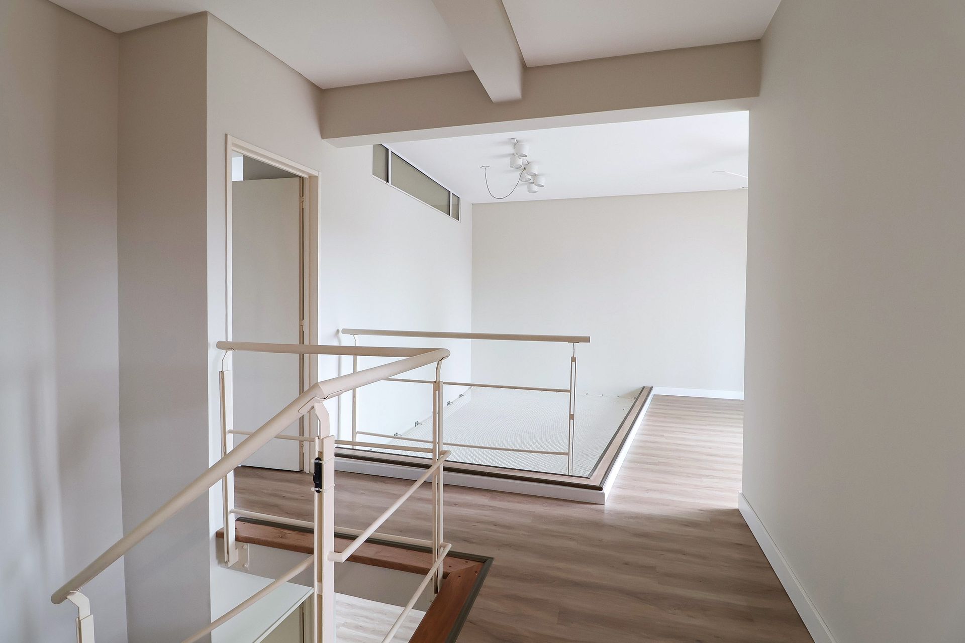 Depto. Venta 4 amb. en Dúplex c/cochera Vte. López