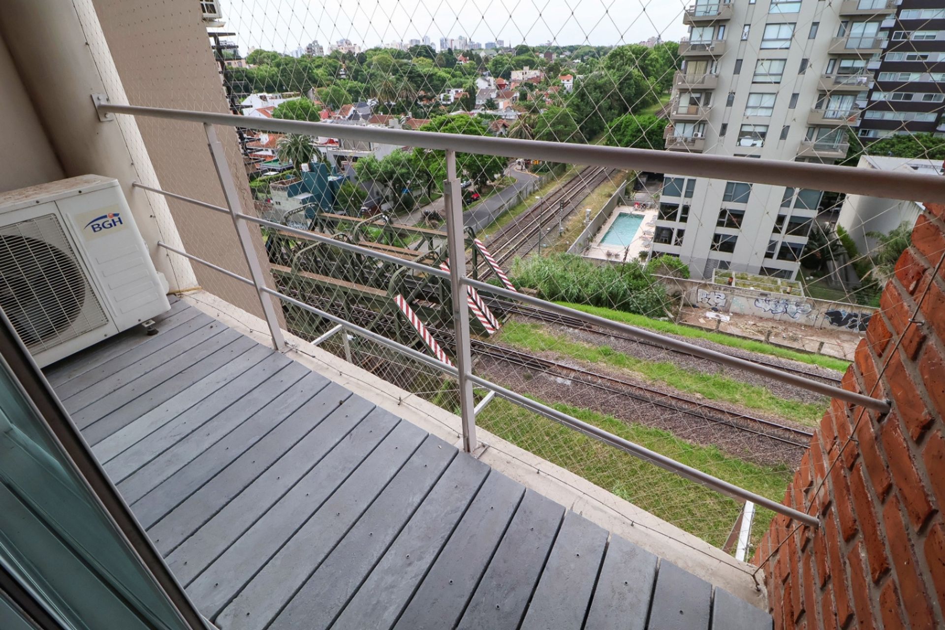 Depto. Venta 4 amb. en Dúplex c/cochera Vte. López
