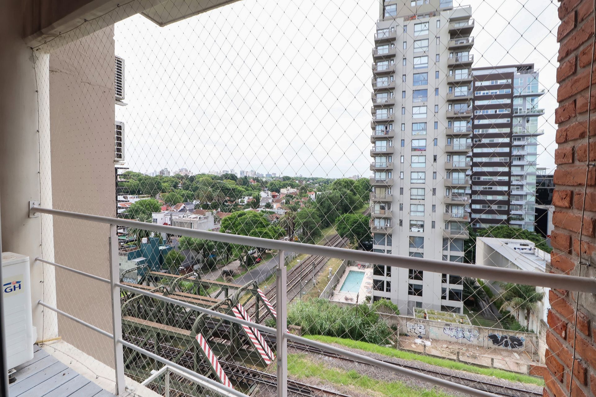 Depto. Venta 4 amb. en Dúplex c/cochera Vte. López