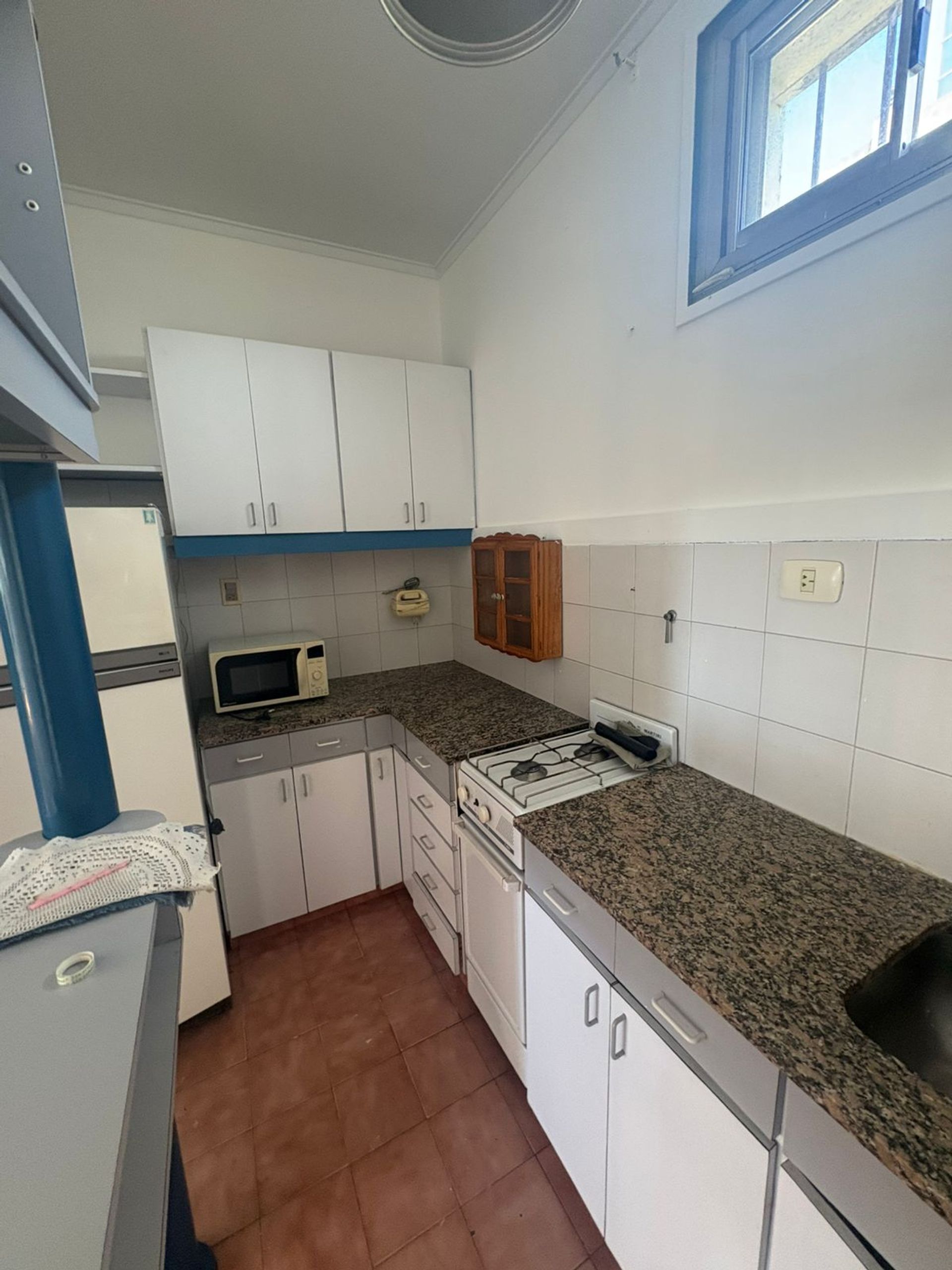 Alquiler 2 ambientes piso 7 balcon Vicente Lopez.