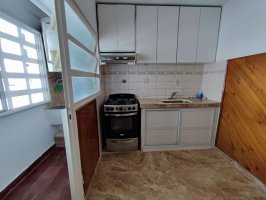 Alquiler depto 4 amb refaccionado con cochera