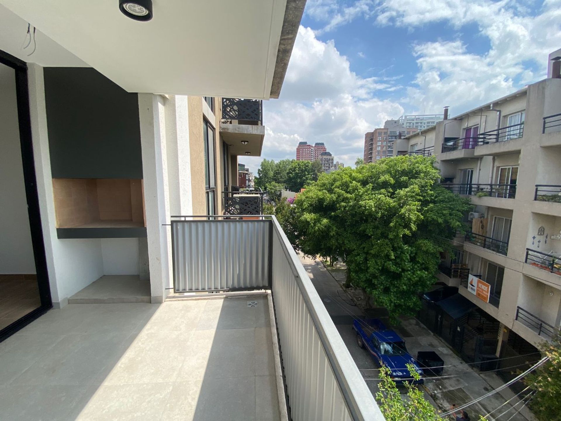 Departamento 3 amb con cochera alquiler Tigre