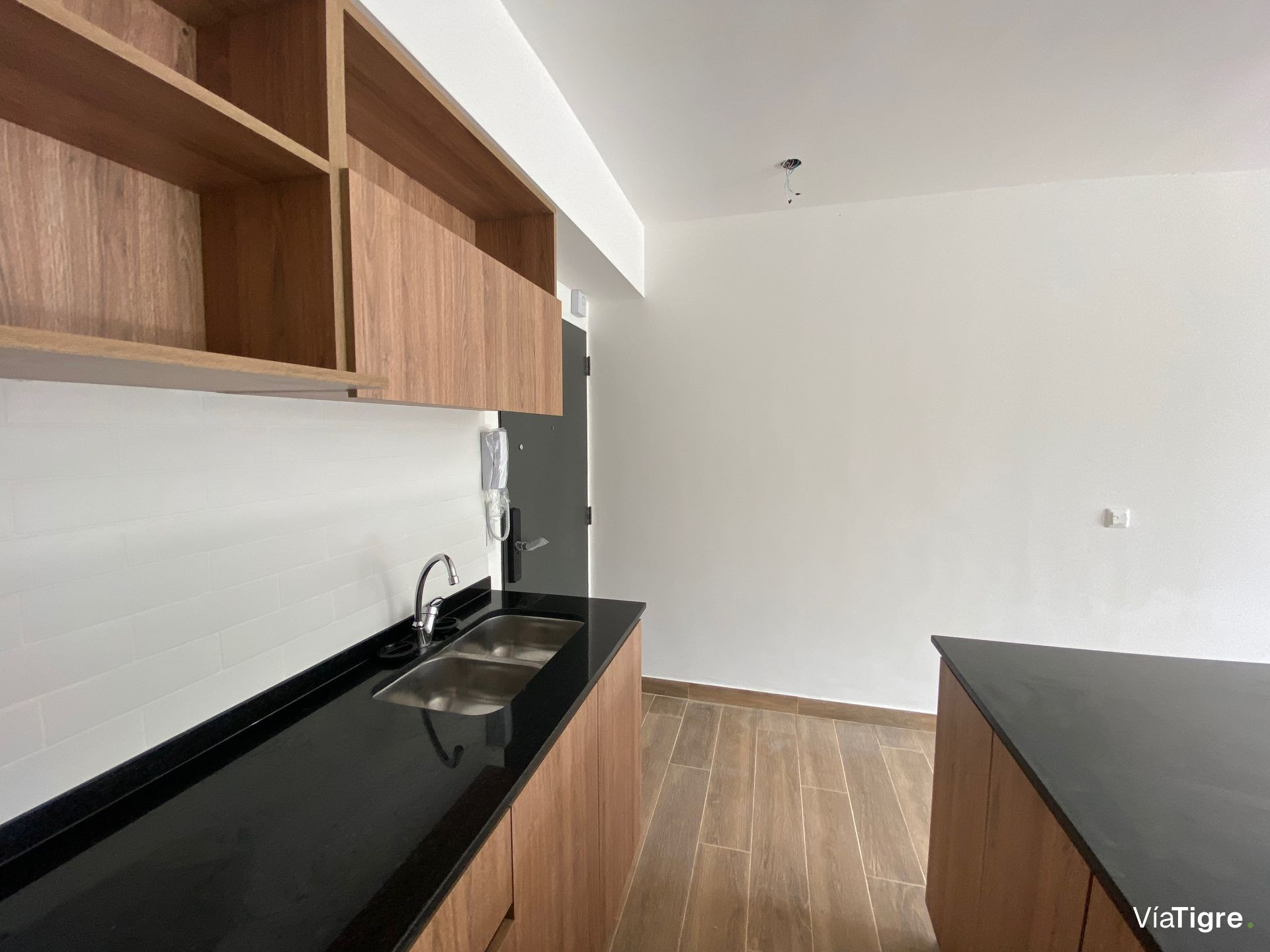 Departamento 3 amb con cochera alquiler Tigre