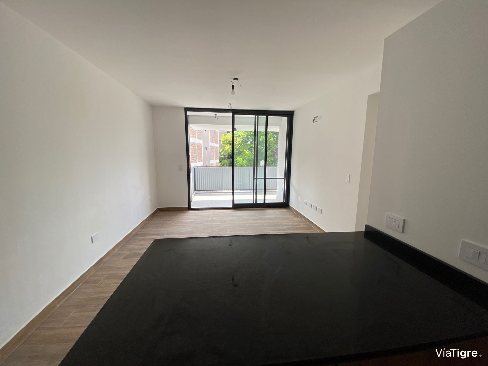 Departamento 3 amb con cochera alquiler Tigre