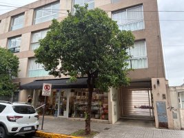 Office for Sale – San Isidro Center – 180 m², Balcony + Car