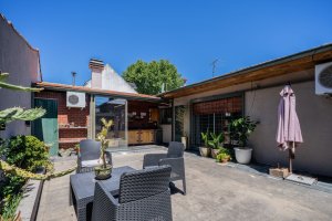 Casa 4 amb en Venta Martinez con Patio y Parrilla