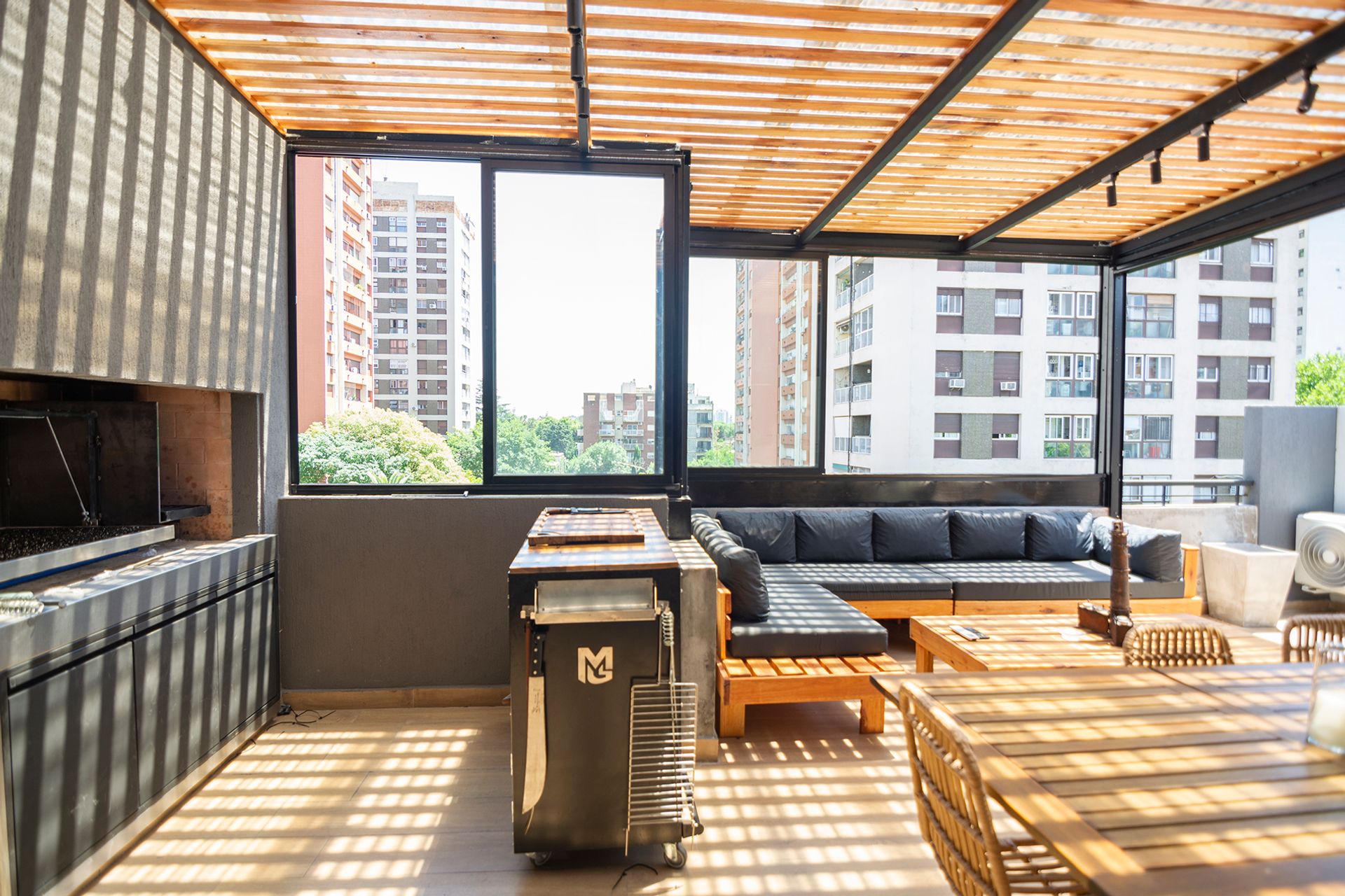 Venta Depto Duplex c/terraza y galeria, Vte Lopez