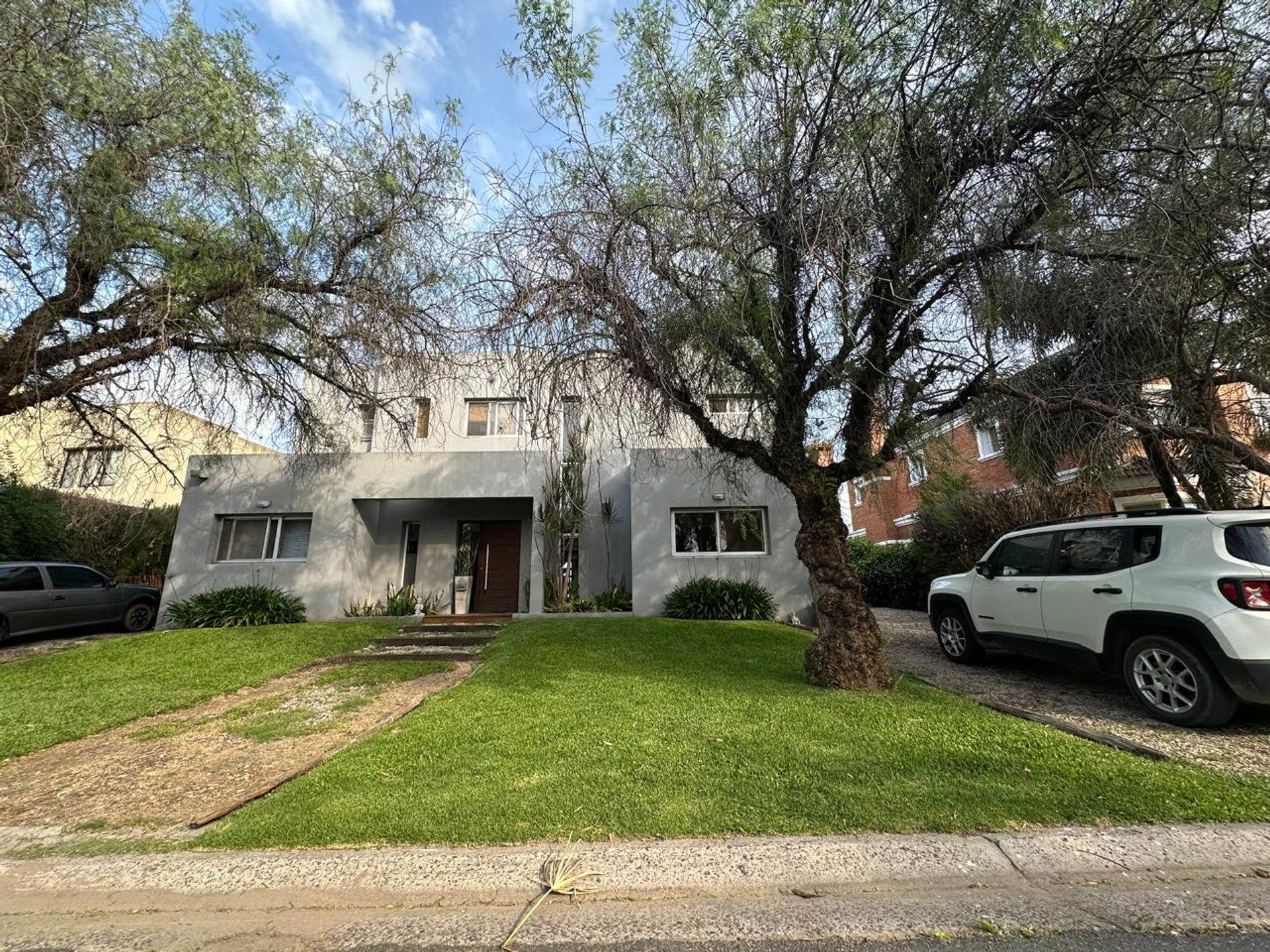 Casa En Venta San Isidro Labrador Al Lago Central