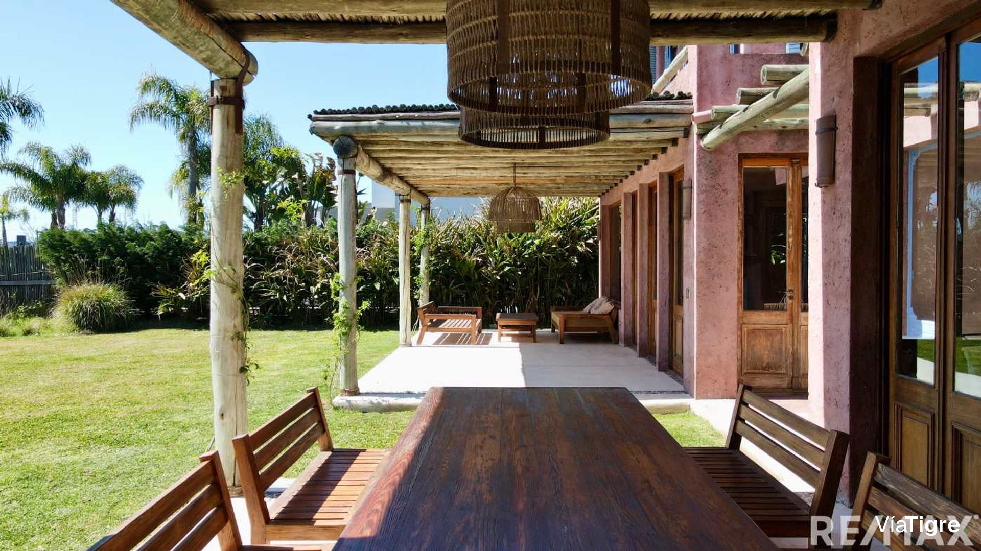 Venta casa 6 amb a la laguna San Benito Villanueva