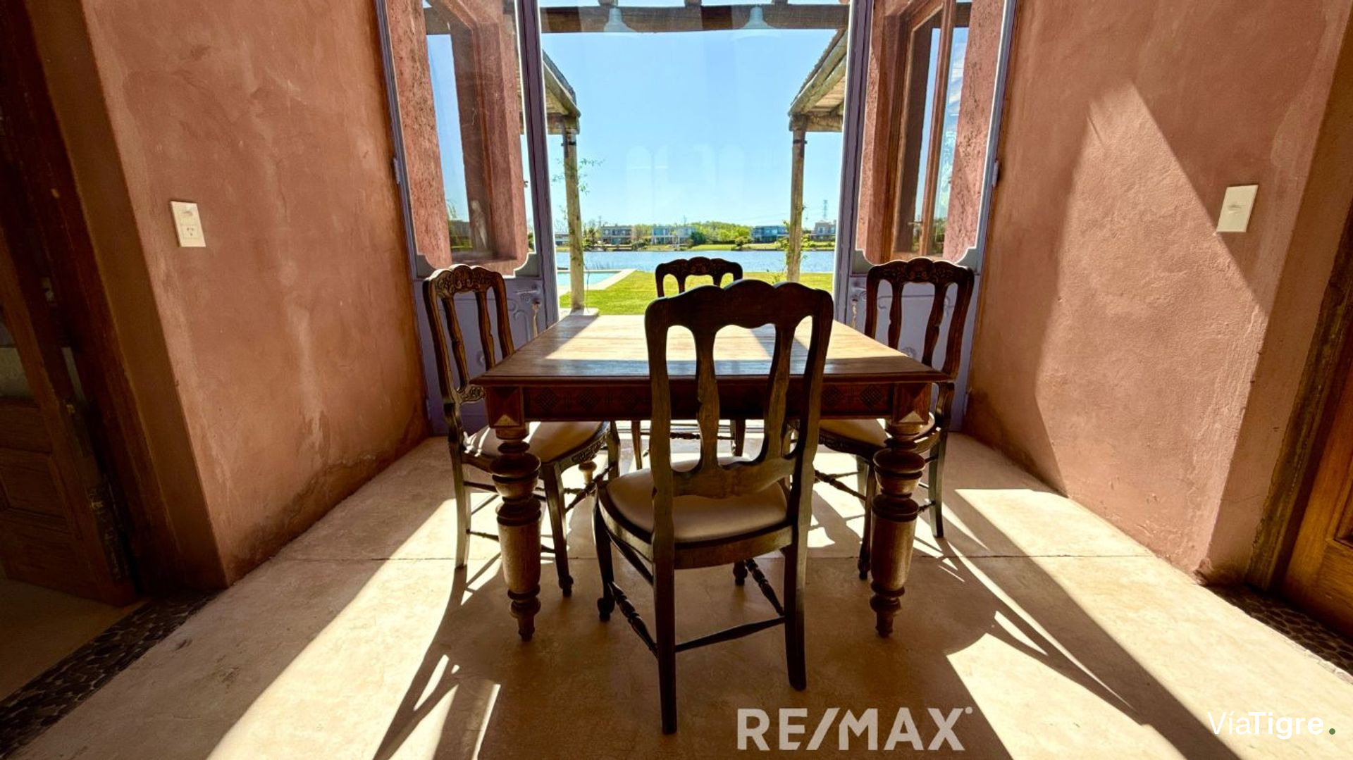 Venta casa 6 amb a la laguna San Benito Villanueva