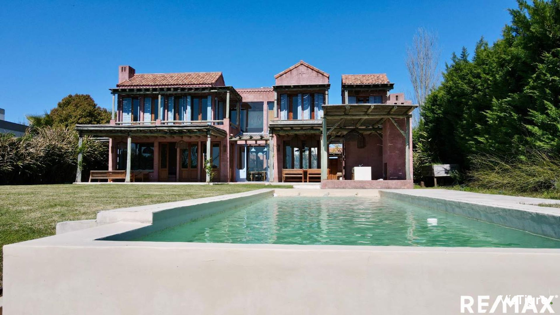 Venta casa 6 amb a la laguna San Benito Villanueva