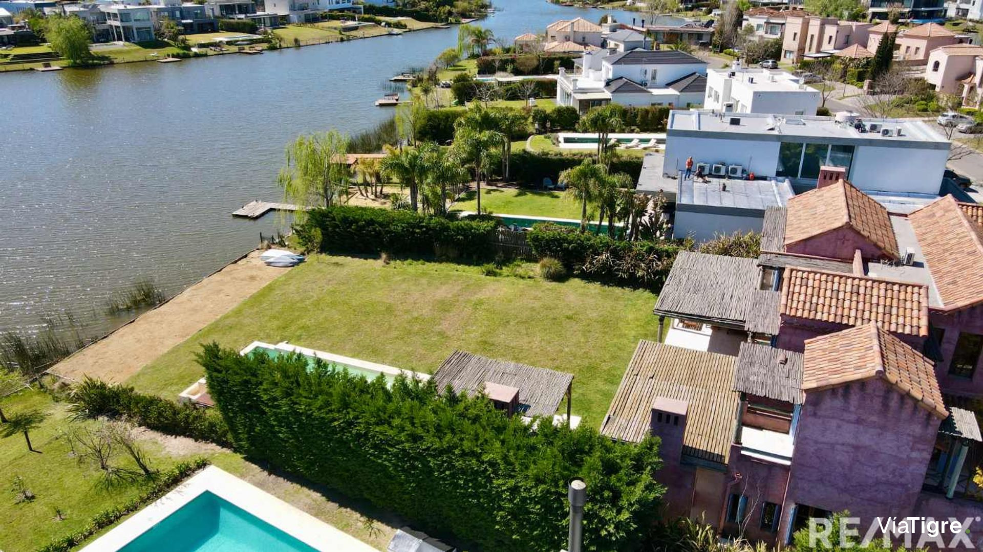 Venta casa 6 amb a la laguna San Benito Villanueva