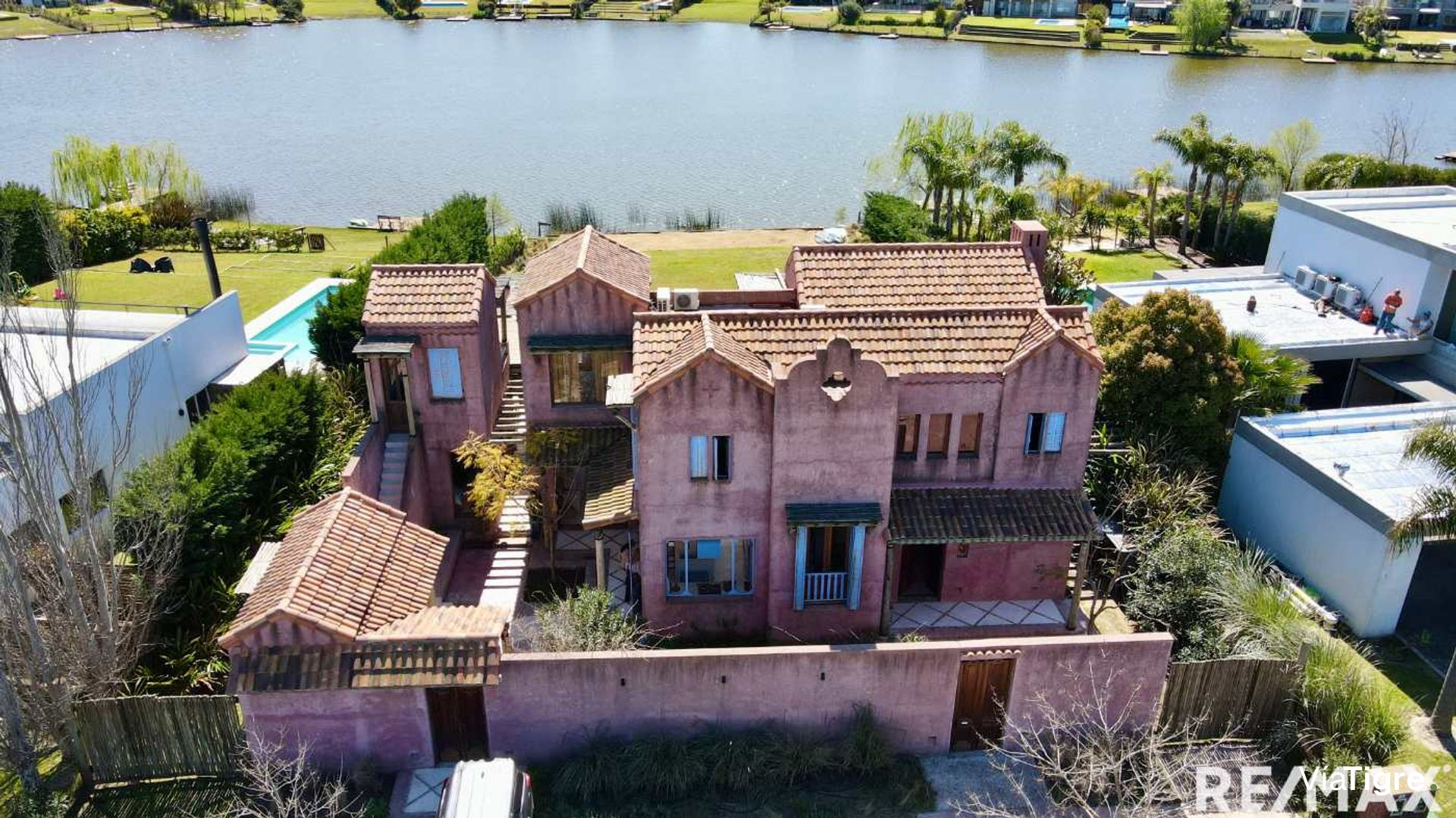 Venta casa 6 amb a la laguna San Benito Villanueva