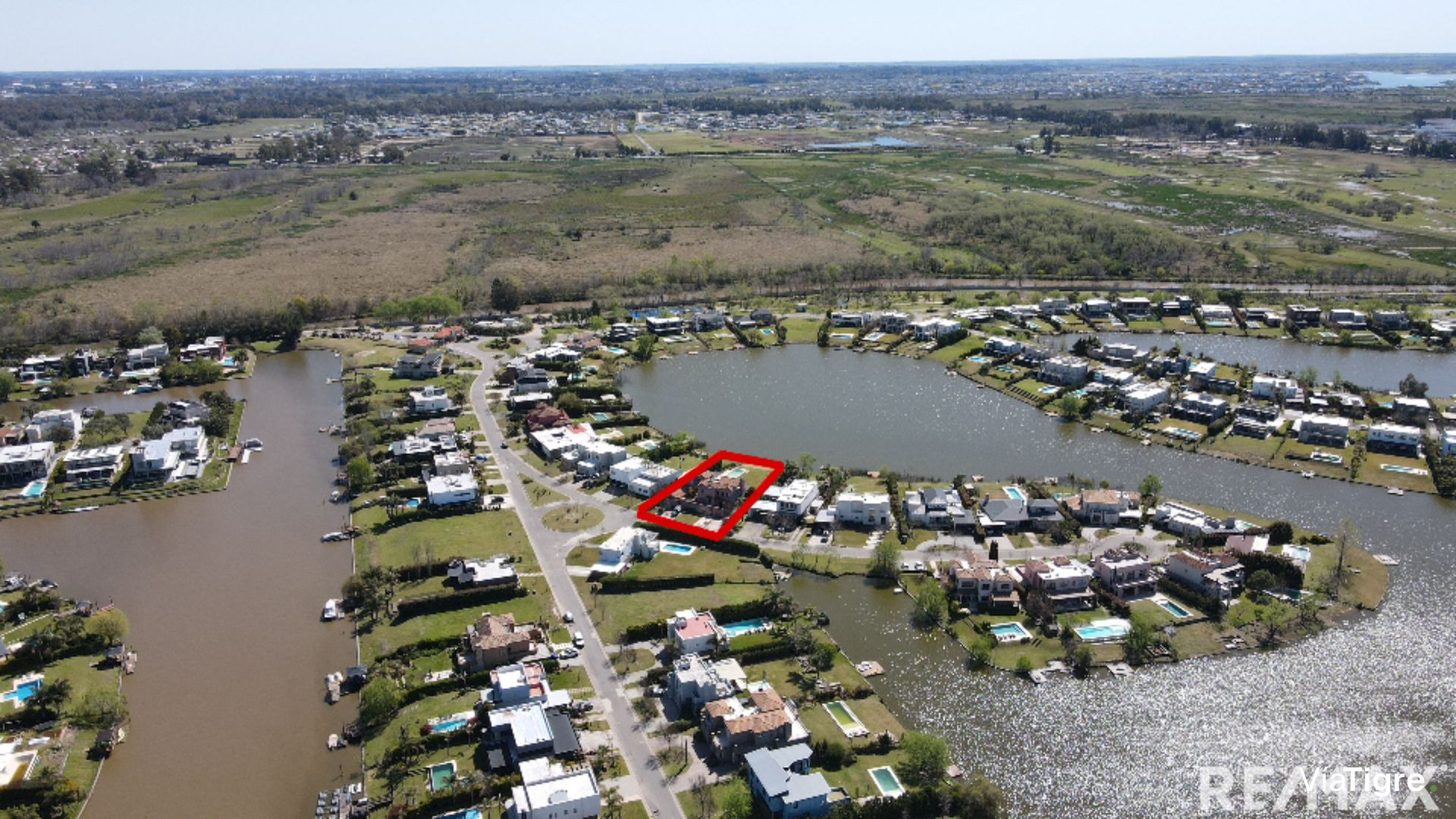 Venta casa 6 amb a la laguna San Benito Villanueva