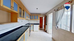 VENTA DUPLEX en OLIVOS GOLF con Garage-Muy Bueno