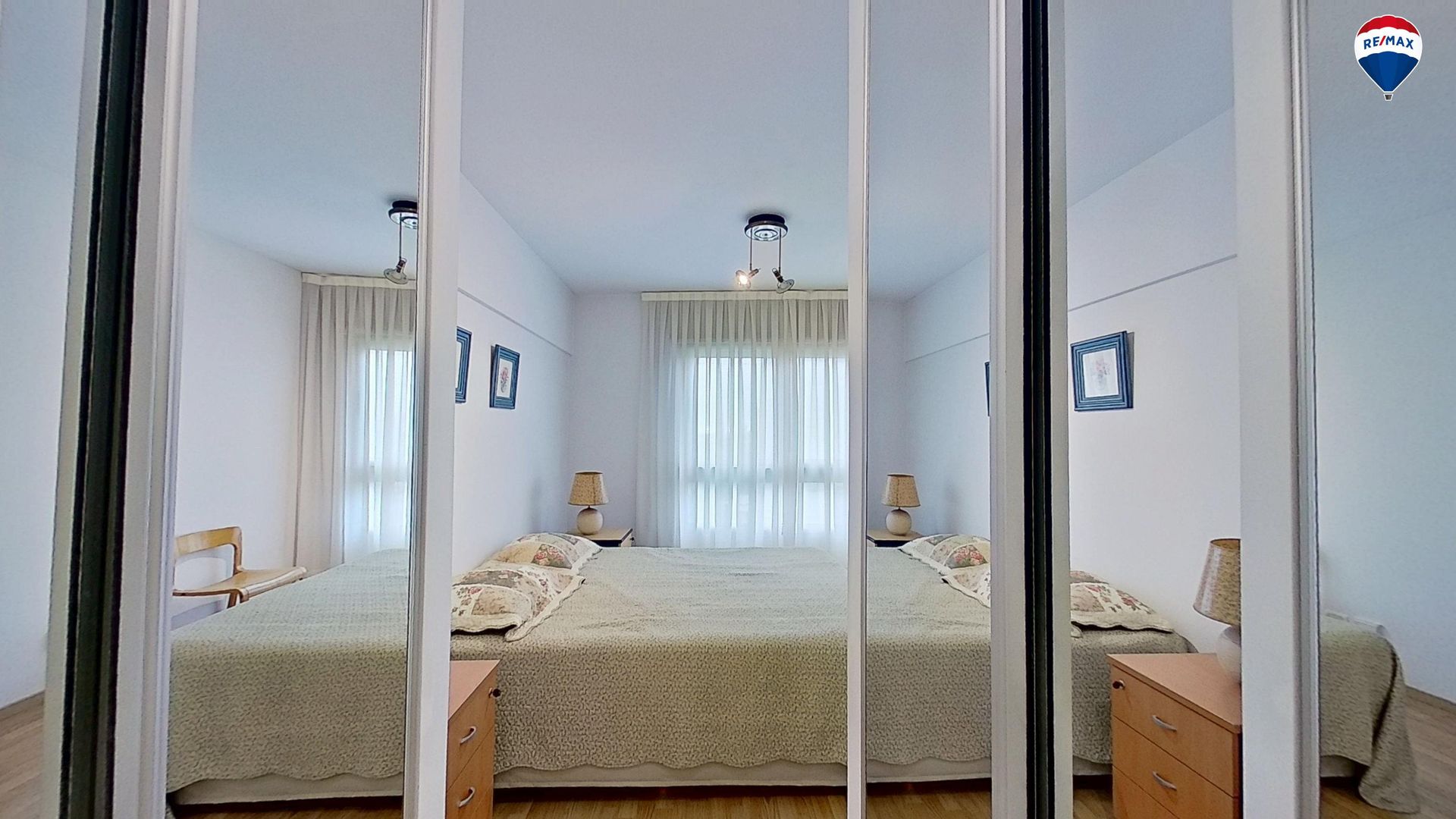 VENTA Depto. 3 Ambientes con Cochera - EXCELENTE