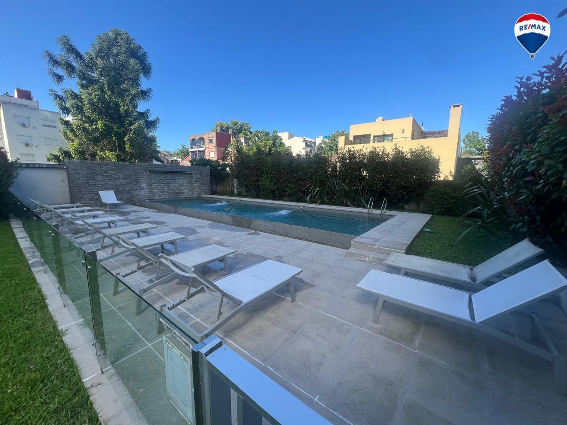 VENTA Depto. 3 Ambientes con Cochera - EXCELENTE