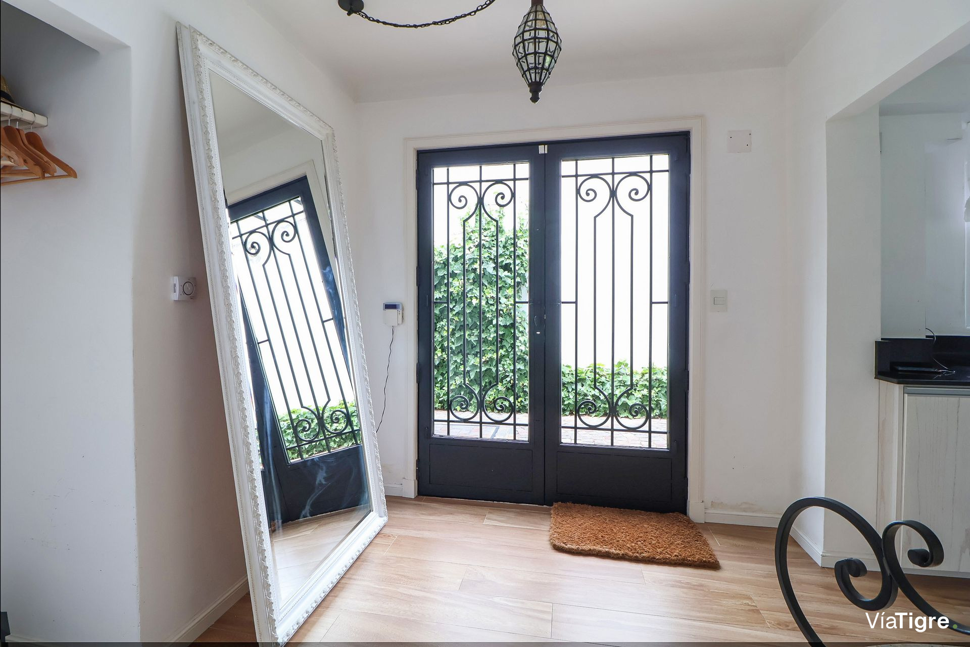 Casa Venta 6 Ambientes Martínez Lote Propio