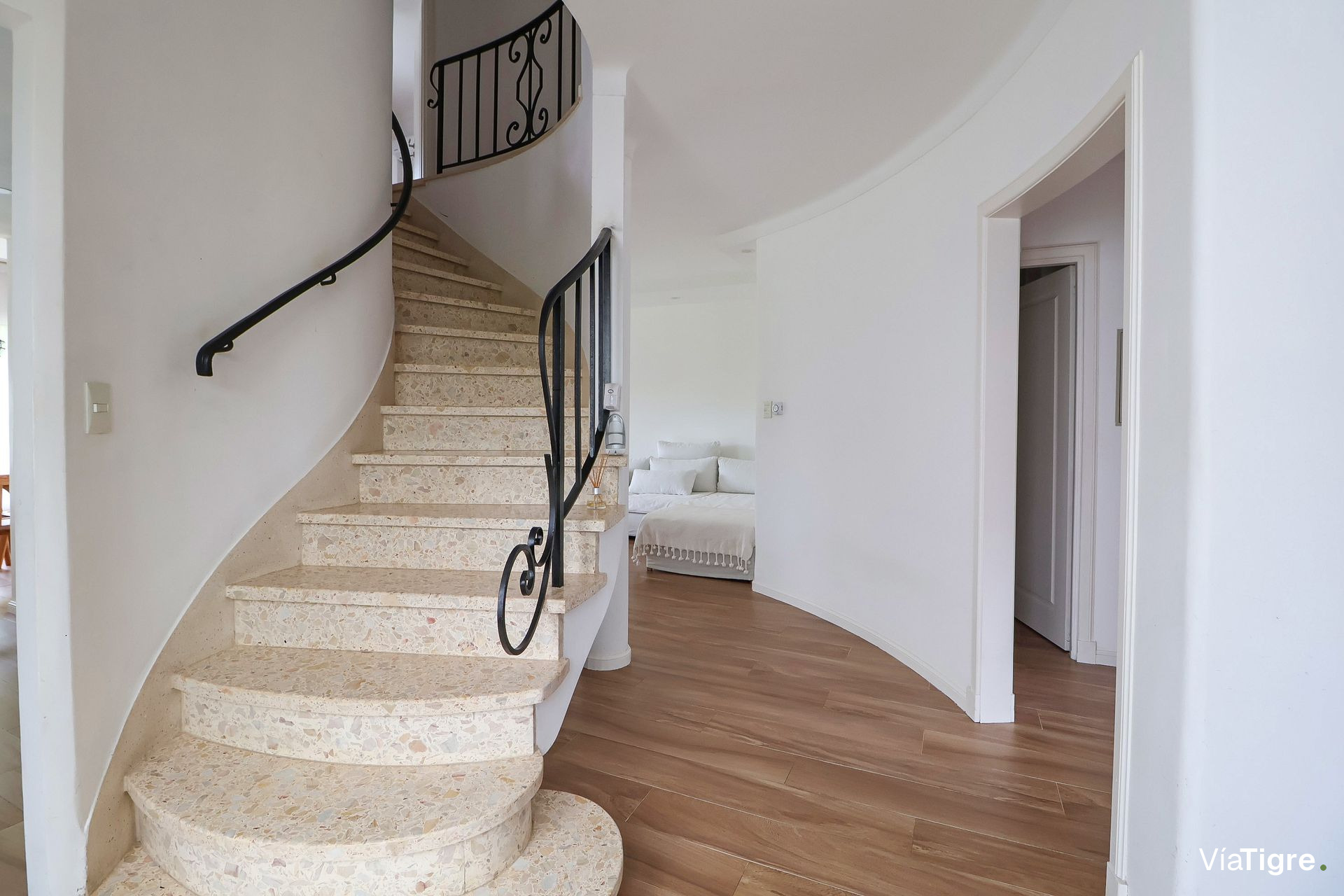 Casa Venta 6 Ambientes Martínez Lote Propio