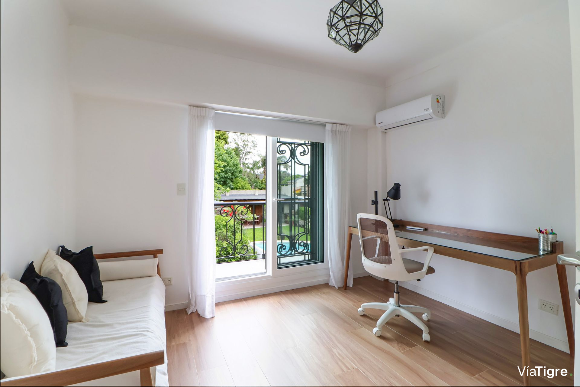 Casa Venta 6 Ambientes Martínez Lote Propio