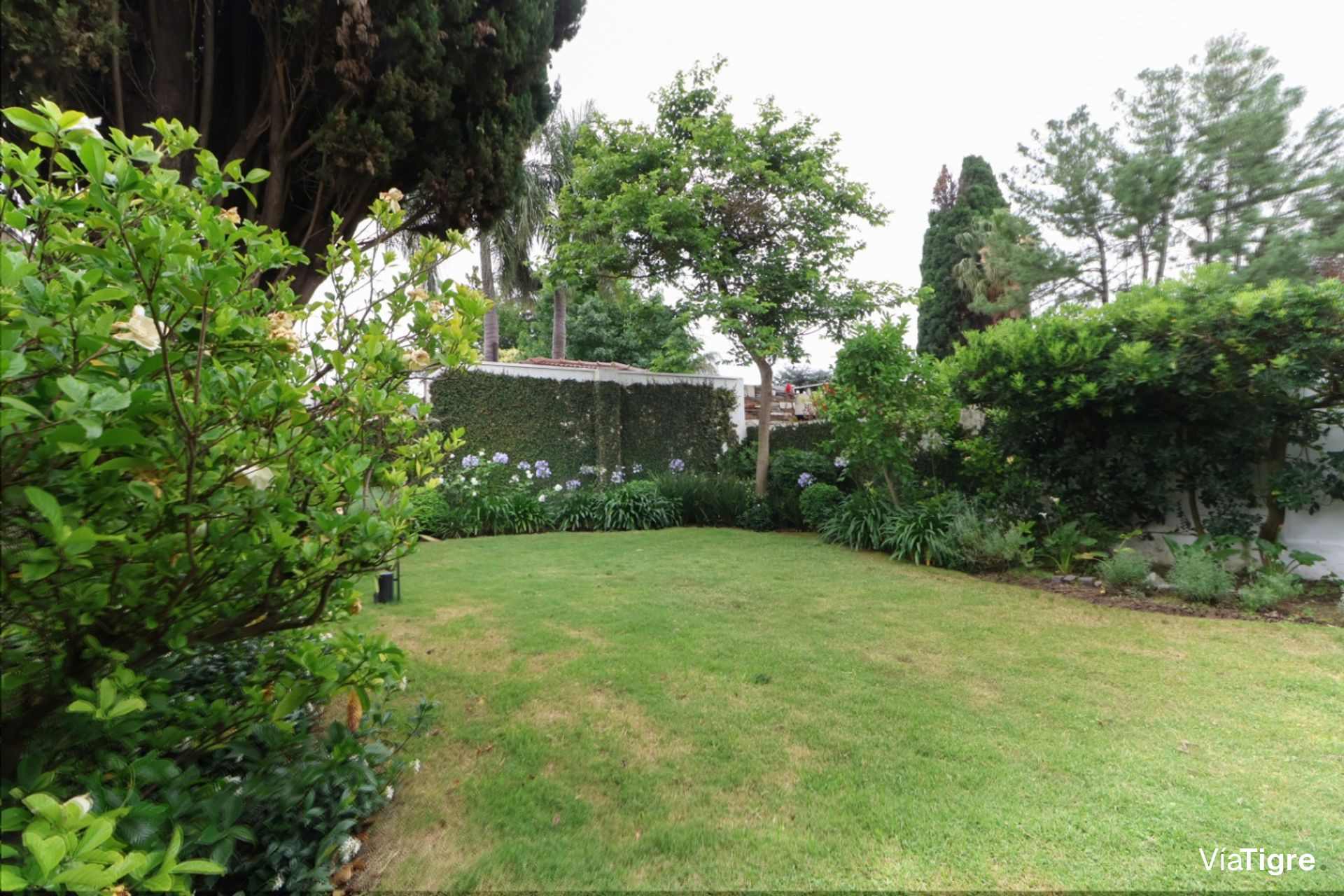 Casa Venta 6 Ambientes Martínez Lote Propio
