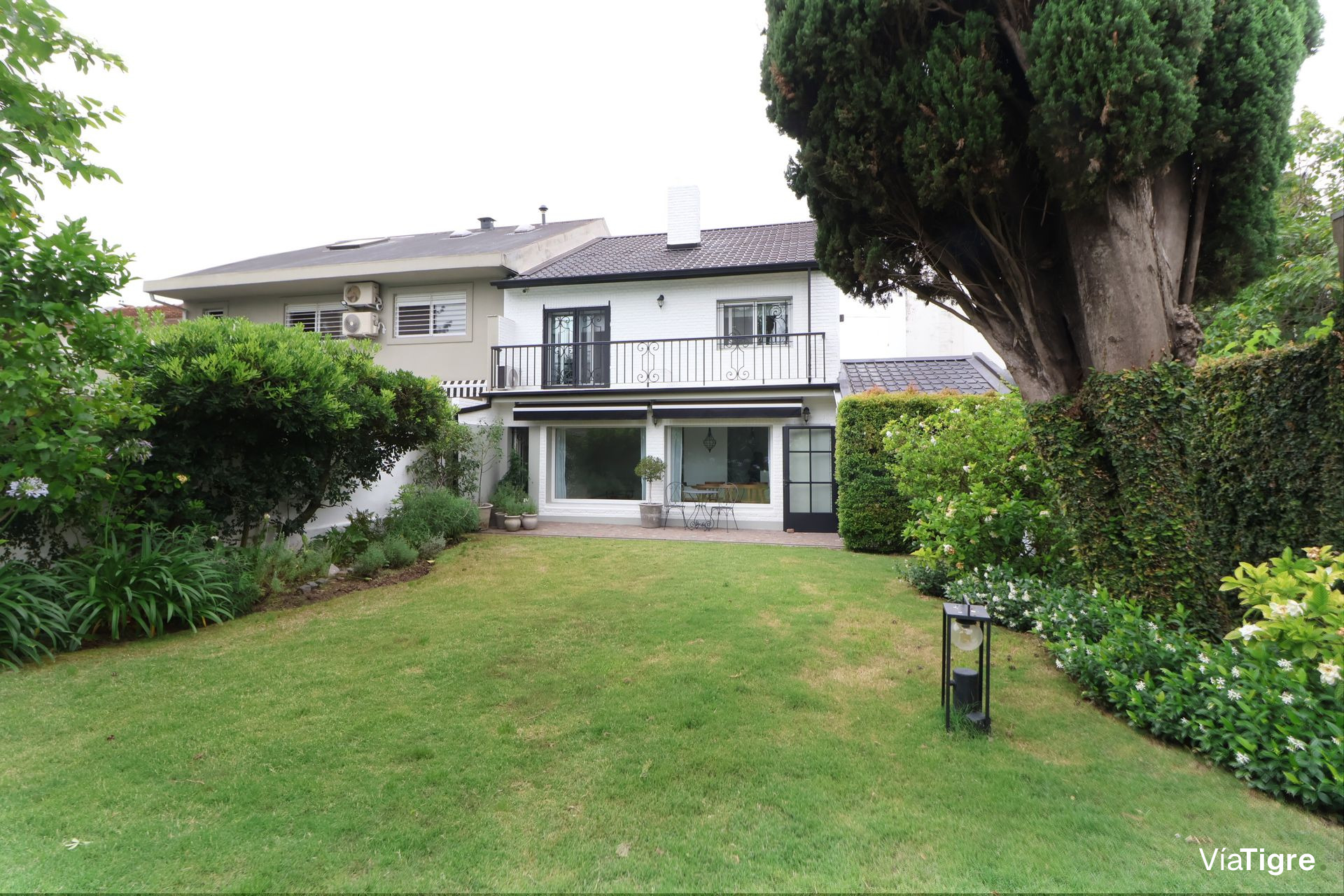 Casa Venta 6 Ambientes Martínez Lote Propio