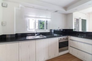 Casa Venta 6 Ambientes Martínez Lote Propio