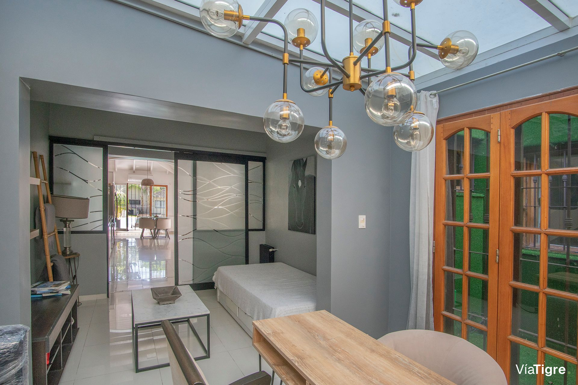 VENTA CASA 7 Amb. c/dependencia Florida-Vte. Lopez