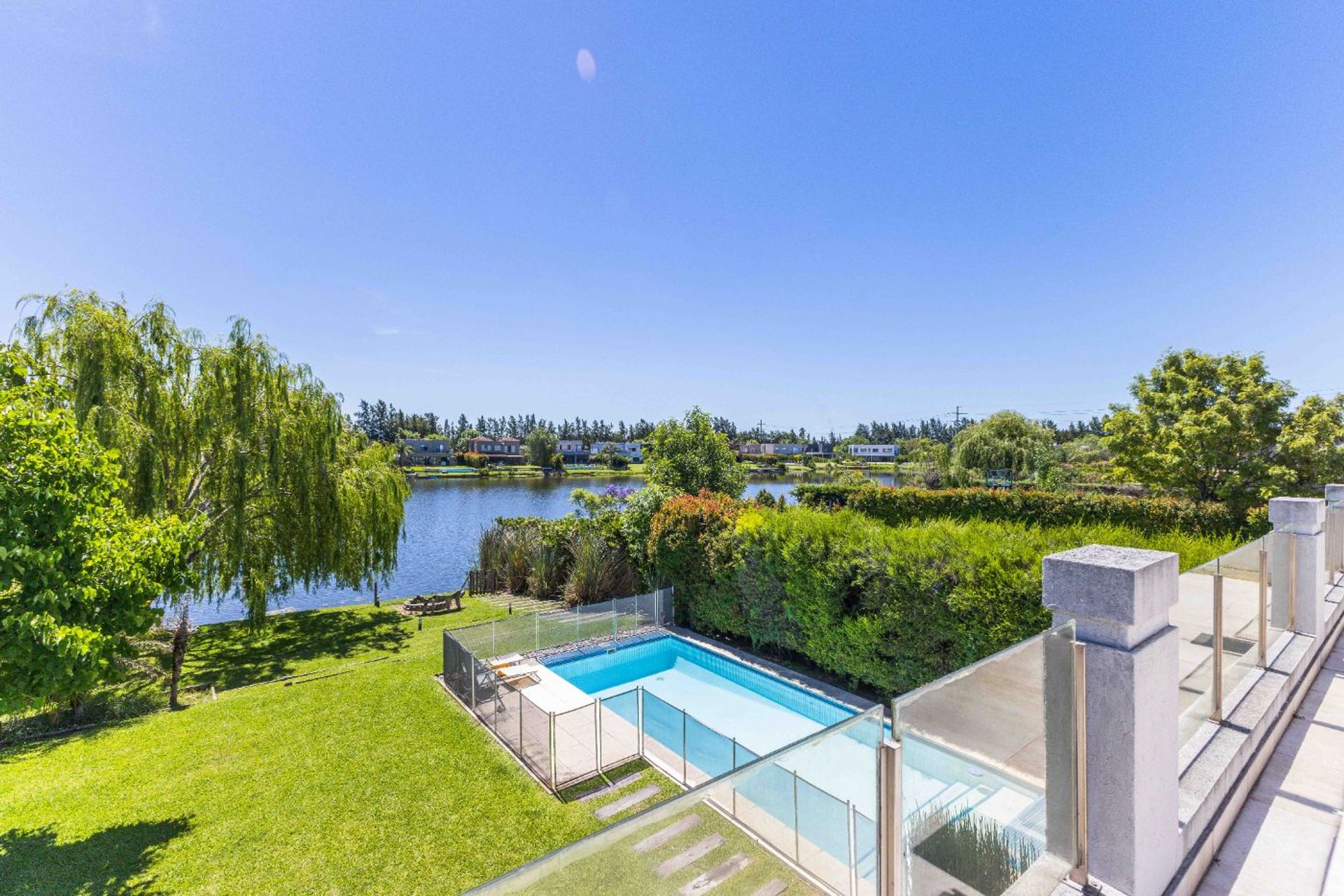 Venta Casa A La Laguna 8 Ambientes, La Comarca