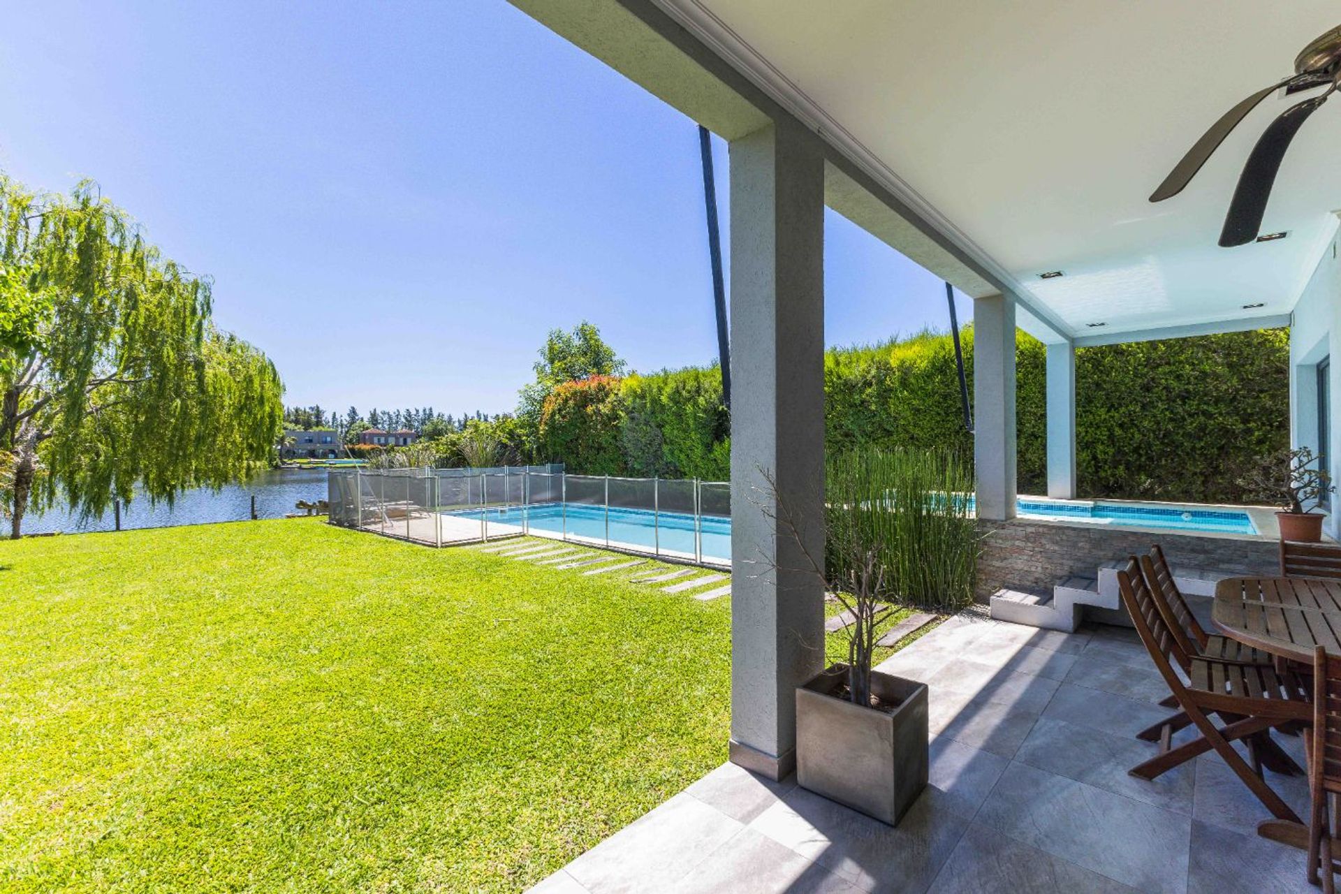 Venta Casa A La Laguna 8 Ambientes, La Comarca
