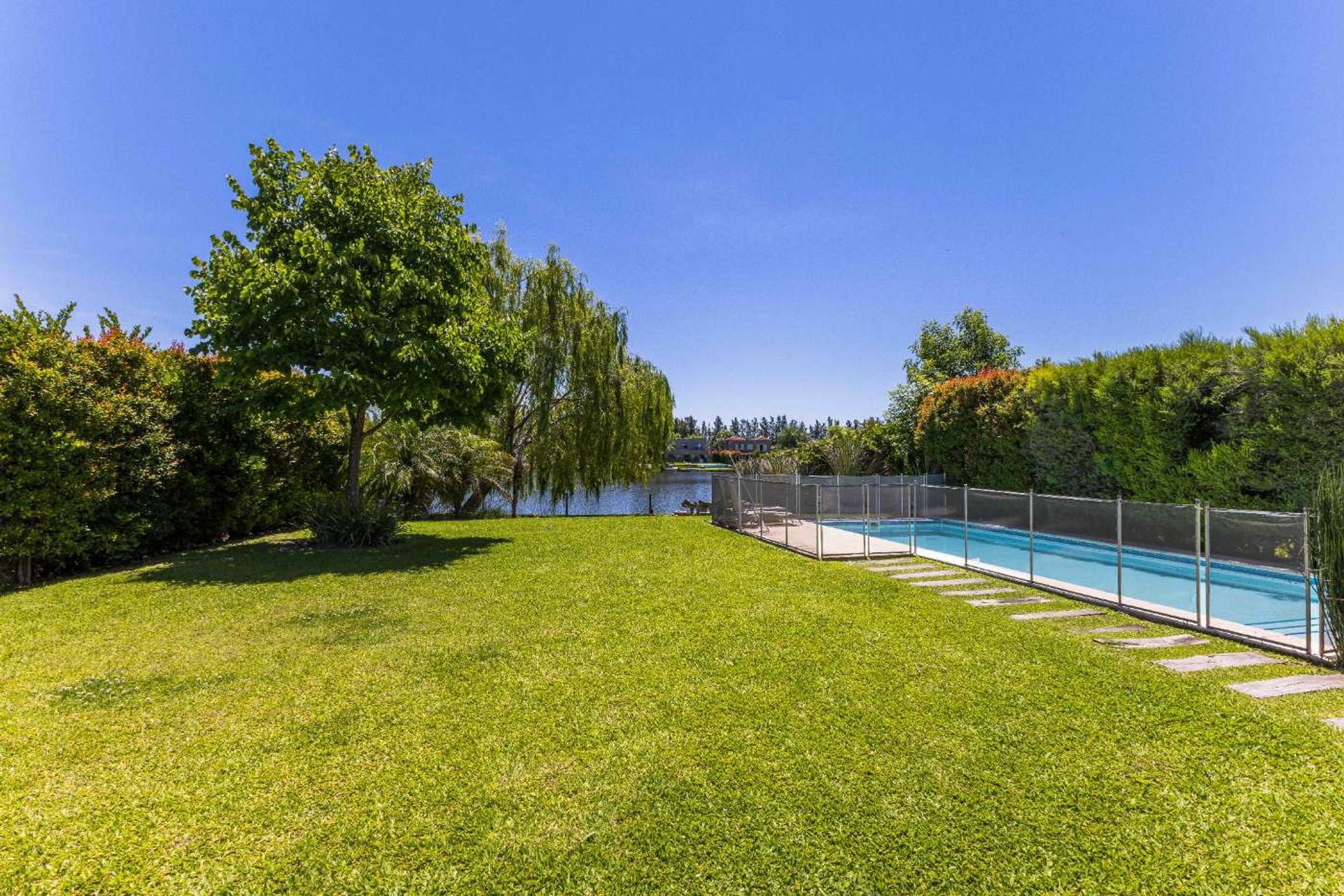 Venta Casa A La Laguna 8 Ambientes, La Comarca