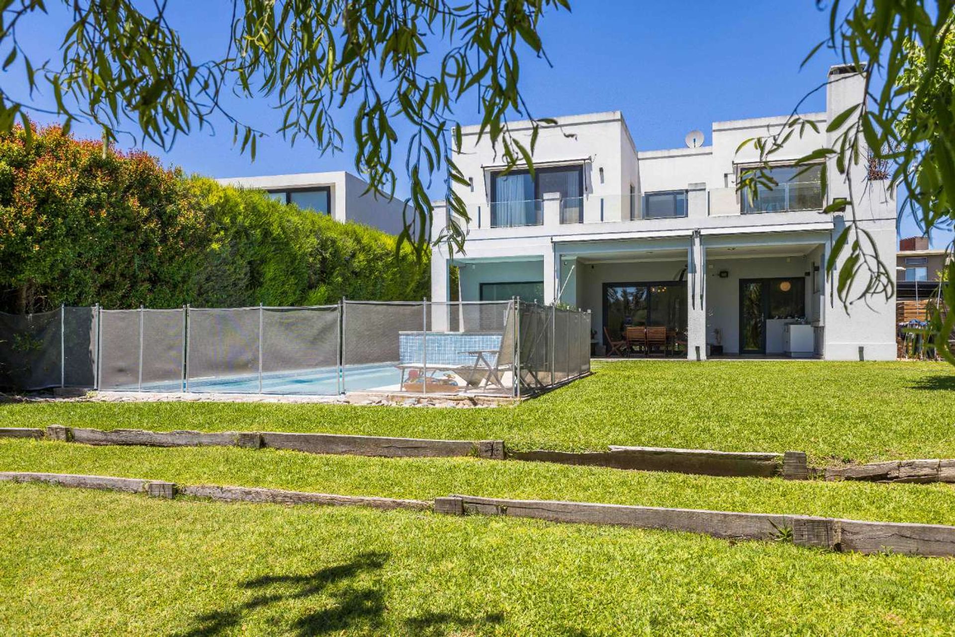 Venta Casa A La Laguna 8 Ambientes, La Comarca