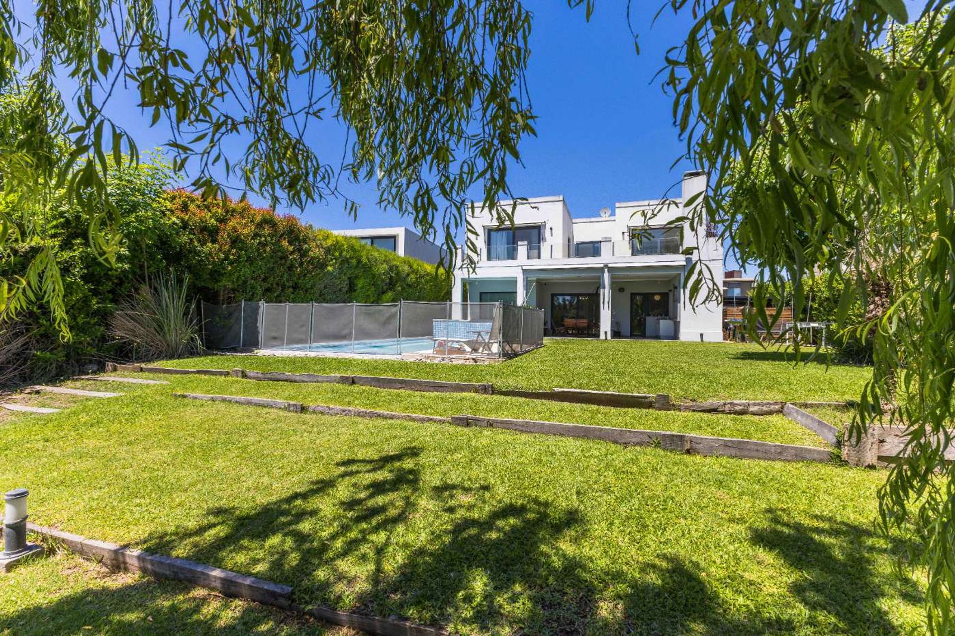 Venta Casa A La Laguna 8 Ambientes, La Comarca