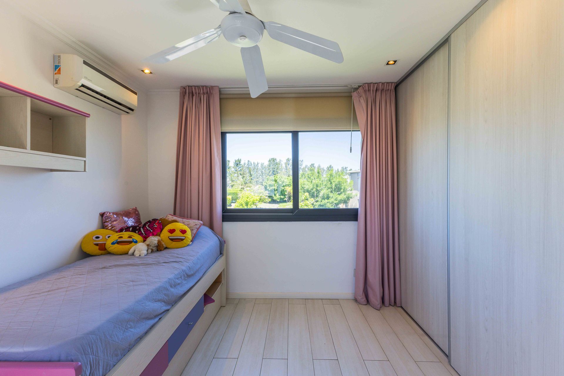 Venta Casa A La Laguna 8 Ambientes, La Comarca