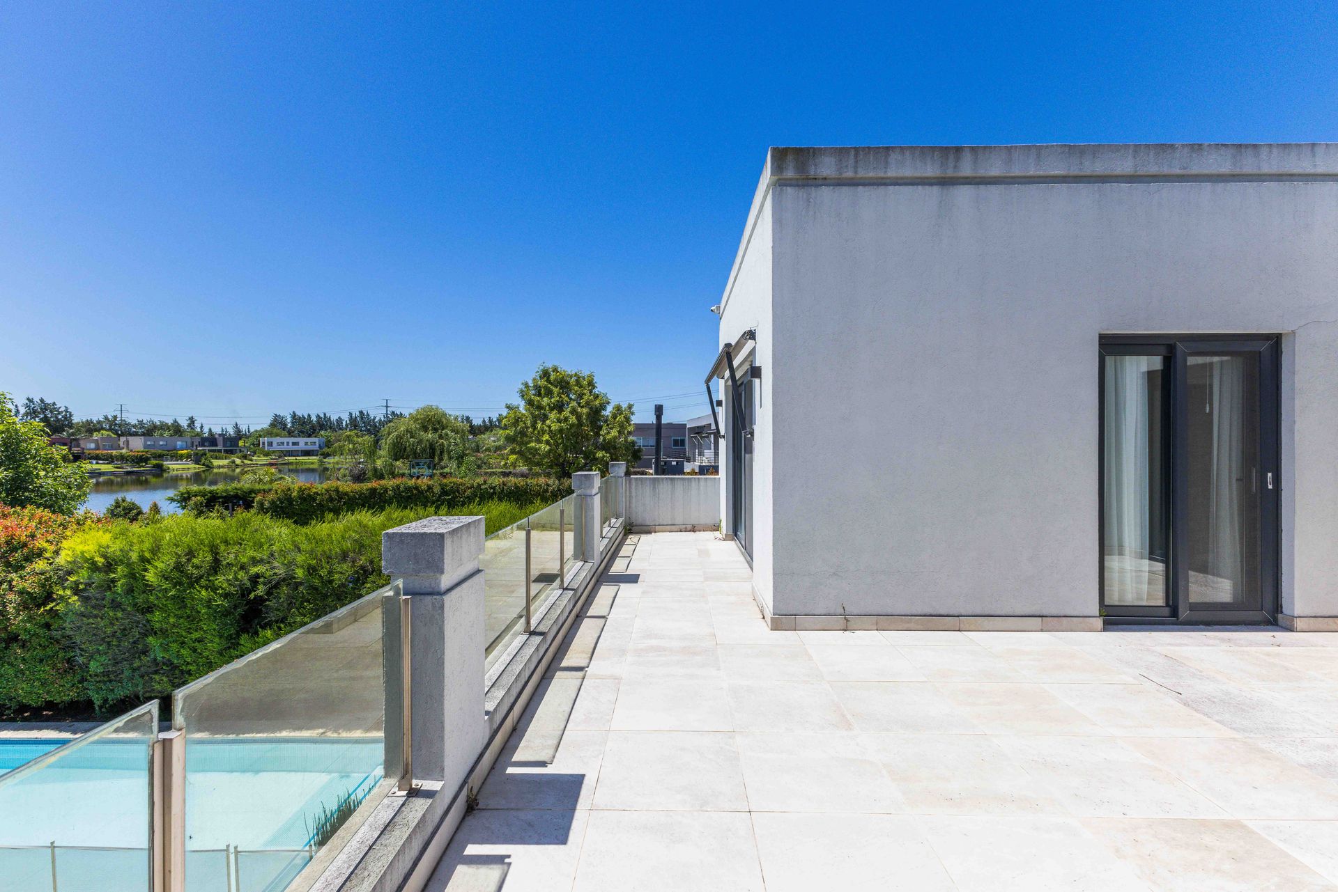 Venta Casa A La Laguna 8 Ambientes, La Comarca