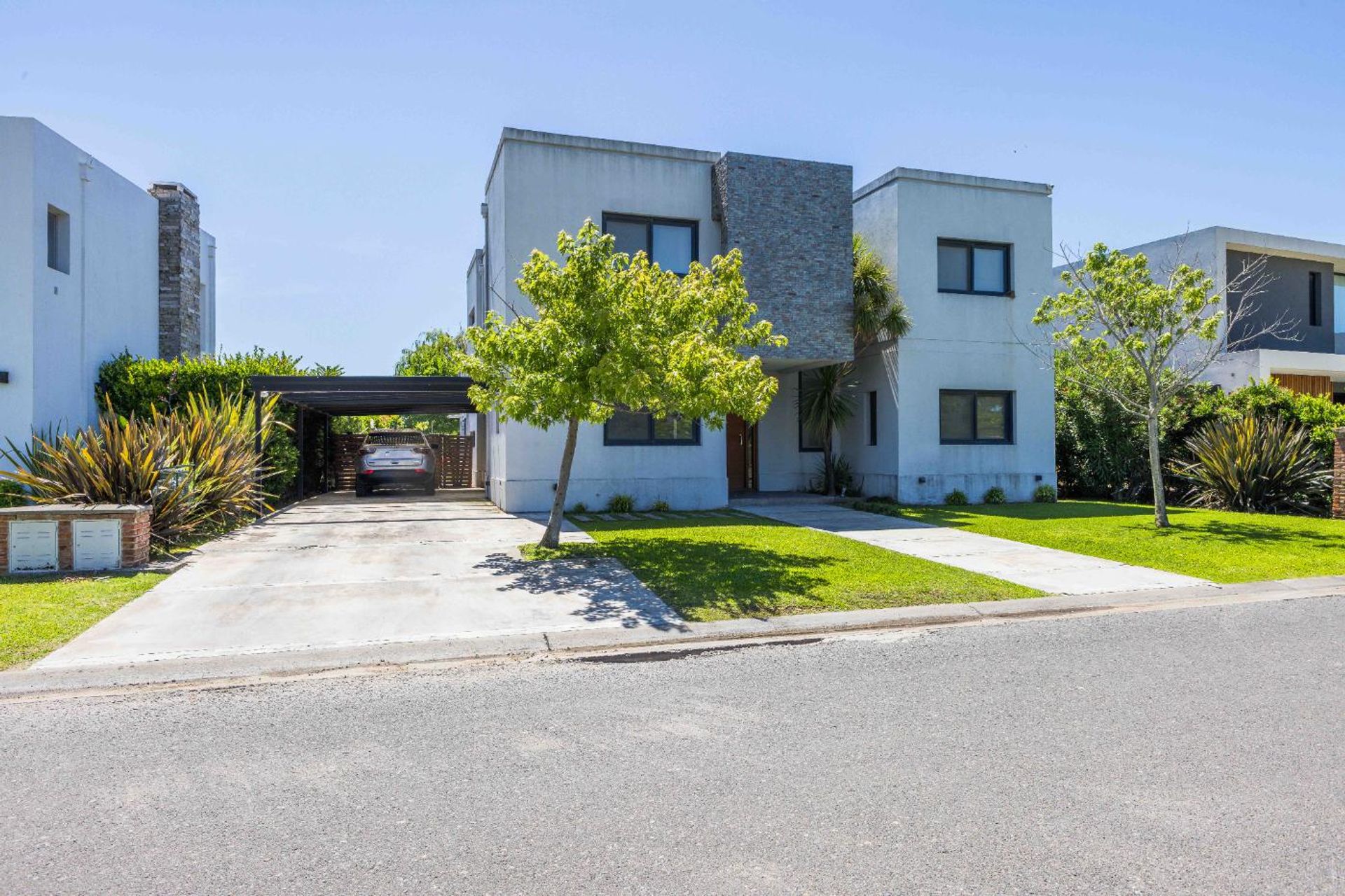 Venta Casa A La Laguna 8 Ambientes, La Comarca