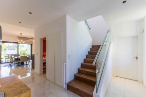 Venta Casa A La Laguna 8 Ambientes, La Comarca