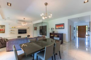 Venta Casa A La Laguna 8 Ambientes, La Comarca