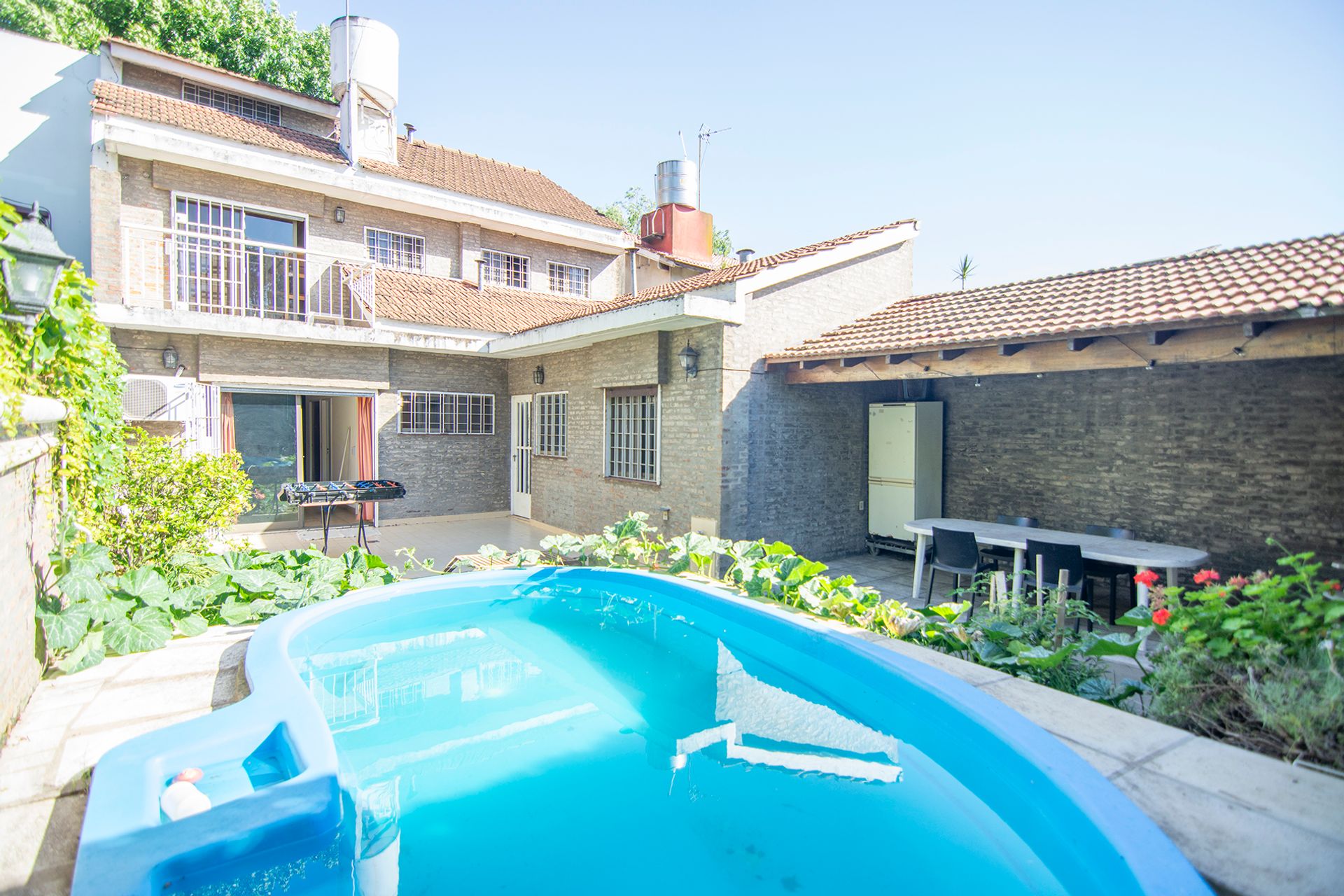 4-room house Boulogne with garden and pool