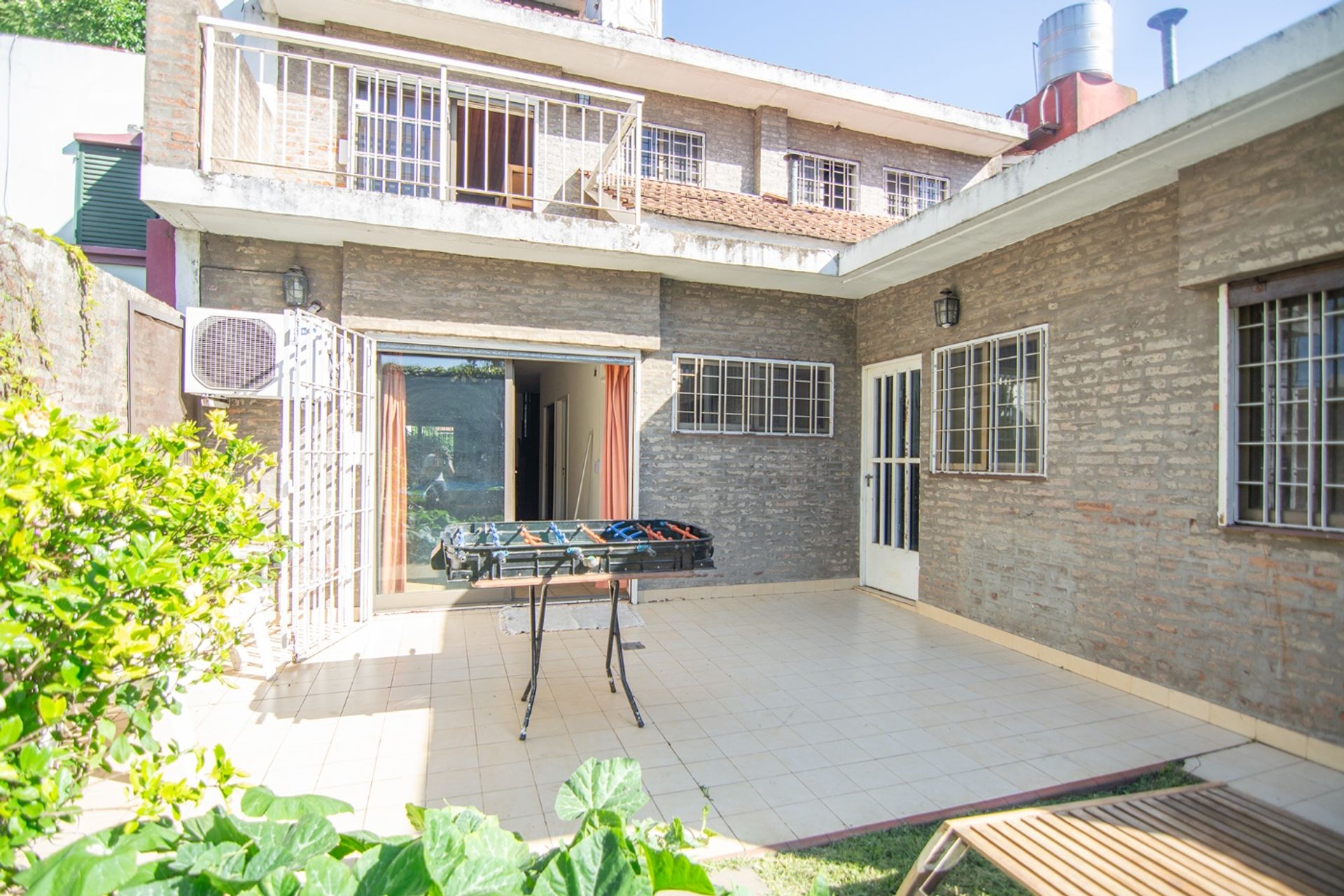 Venta casa 4 ambientes Boulogne jardin y pileta