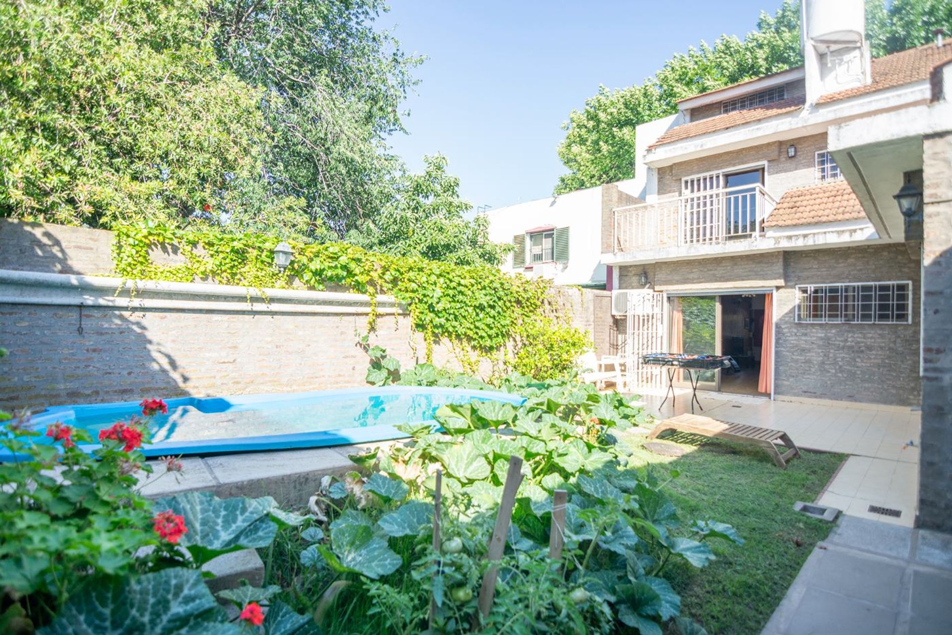 Venta casa 4 ambientes Boulogne jardin y pileta