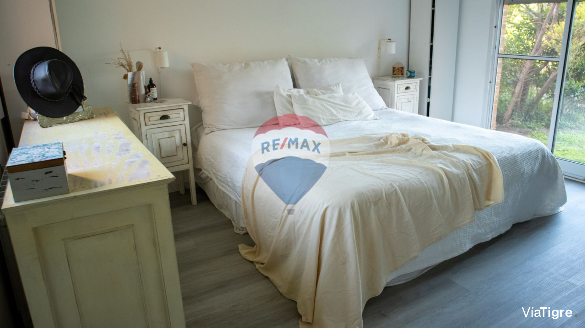 Departamento A La Laguna Venta Pb B° Santa Barbara